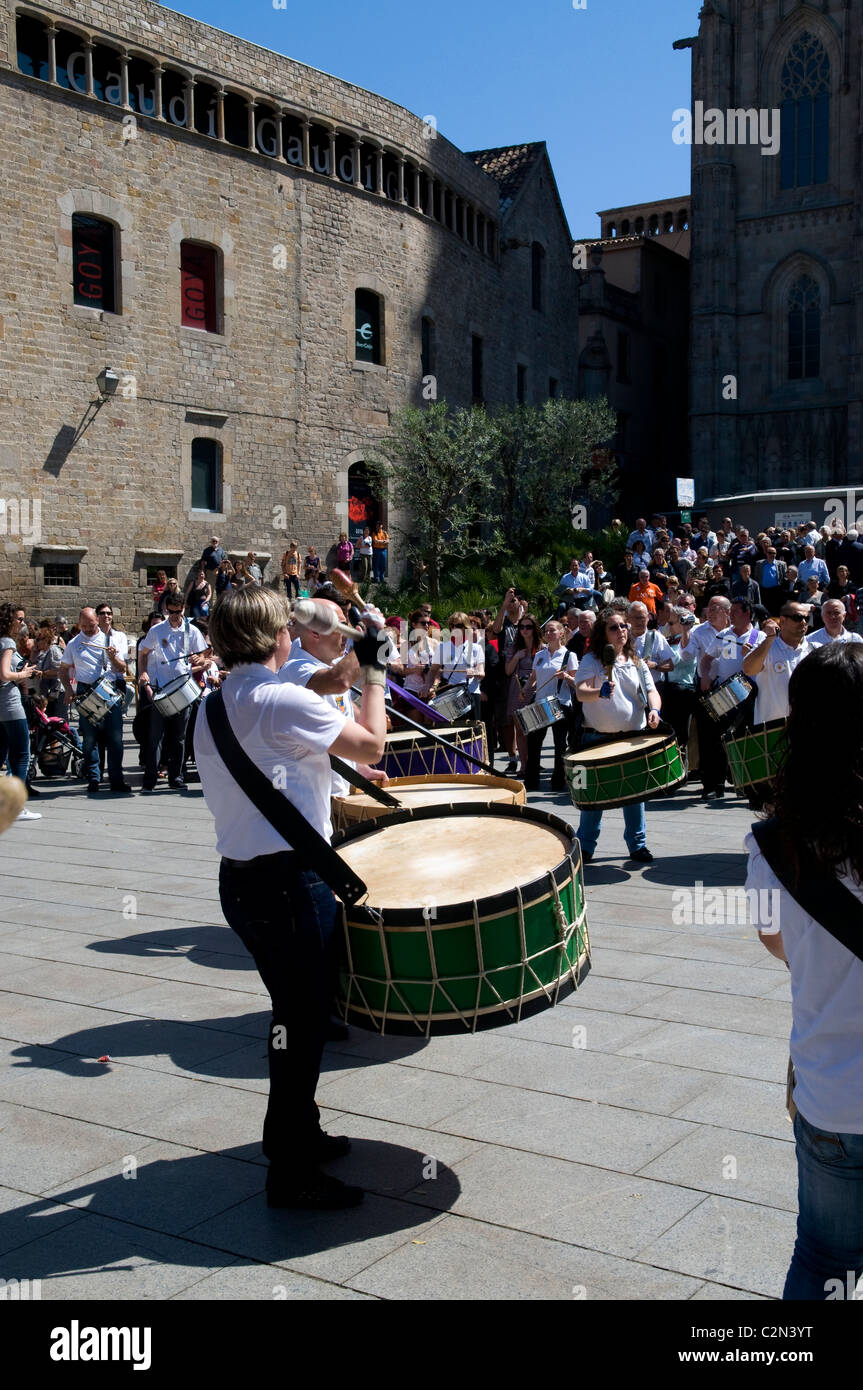 Una sfilata di tamburini da Casa de Aragon a Barcellona Foto Stock