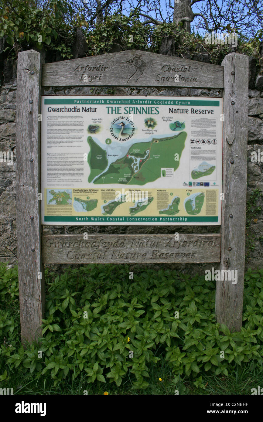Il Spinnies Riserva Naturale segno, Wales, Regno Unito Foto Stock