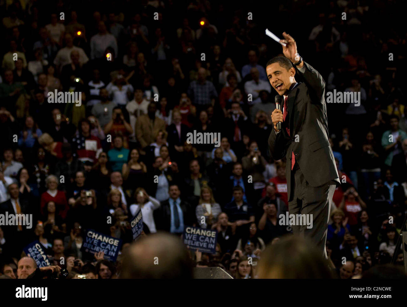 Candidato presidenziale democratico senatore Barack Obama parla durante un rally a Muhlenberg College Allentown, Pennsylvania - Foto Stock