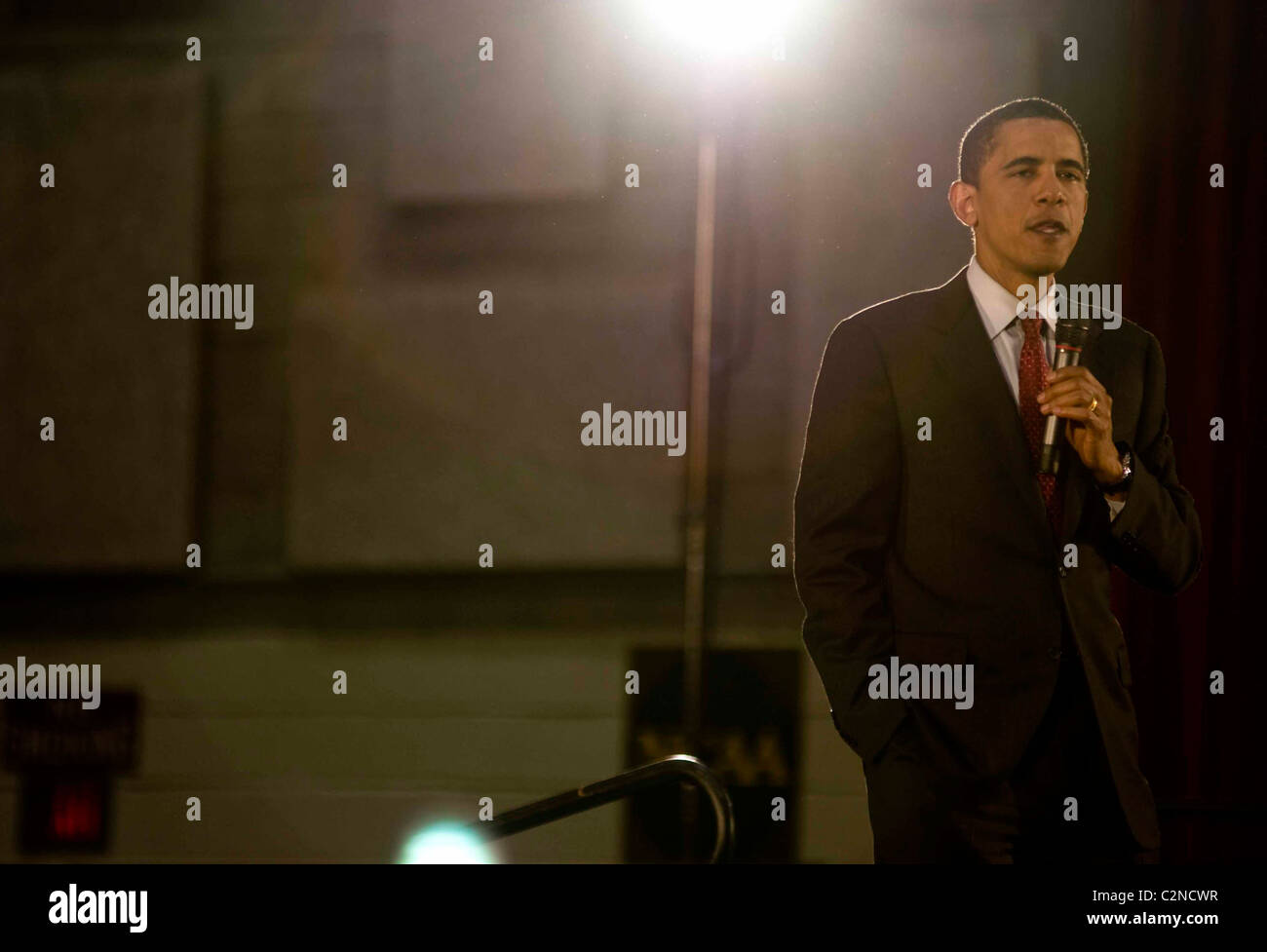 Candidato presidenziale democratico senatore Barack Obama parla durante un rally a Muhlenberg College Allentown, Pennsylvania - Foto Stock