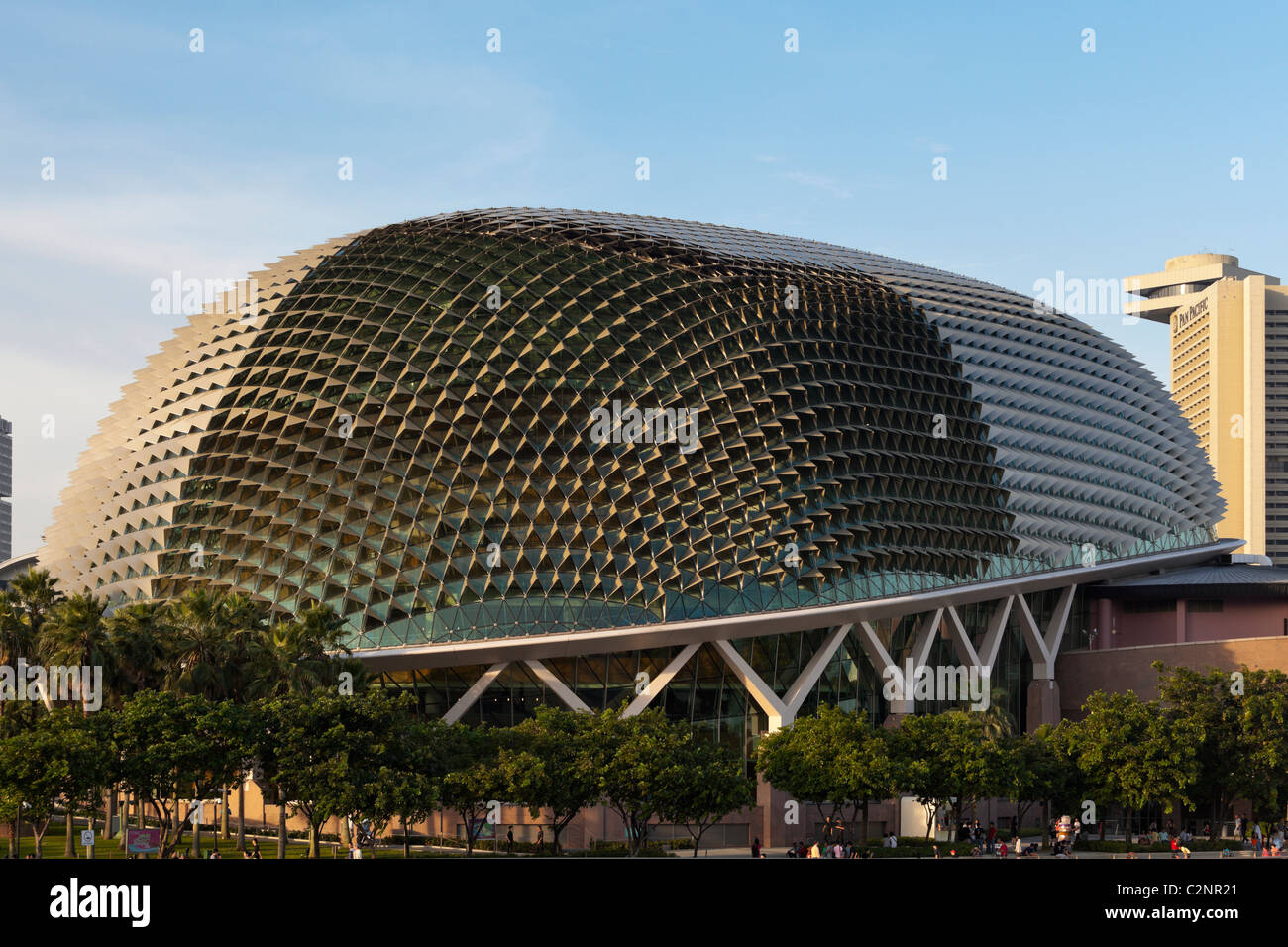 Teatri Esplanade sulla Baia Arts Centre di Singapore. Foto Stock