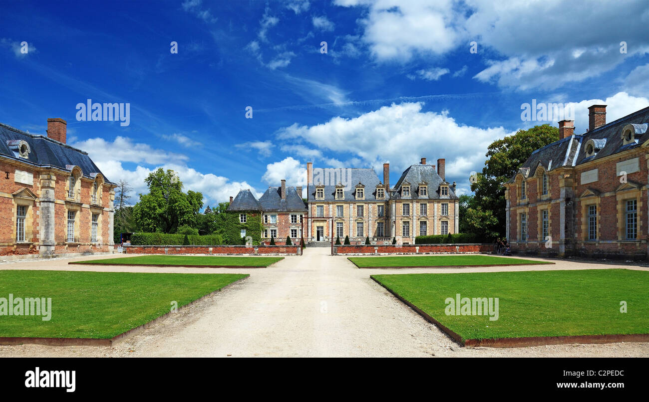 Vista panoramica della vecchia nobiltà francese mansion, l'Europa. Foto Stock