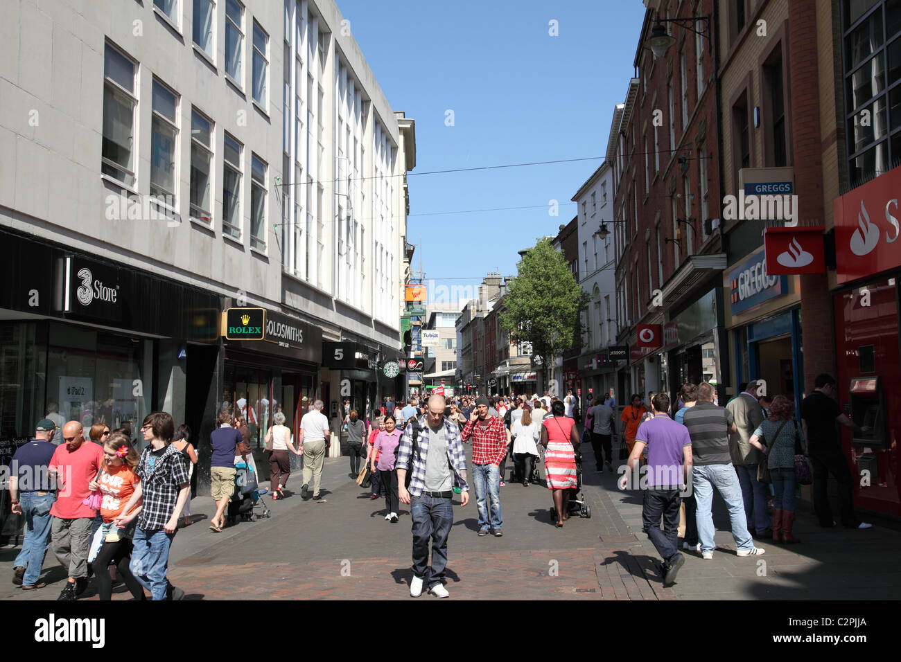 Gli amanti dello shopping sul Clumber Street, Nottingham, Inghilterra U.K. Foto Stock