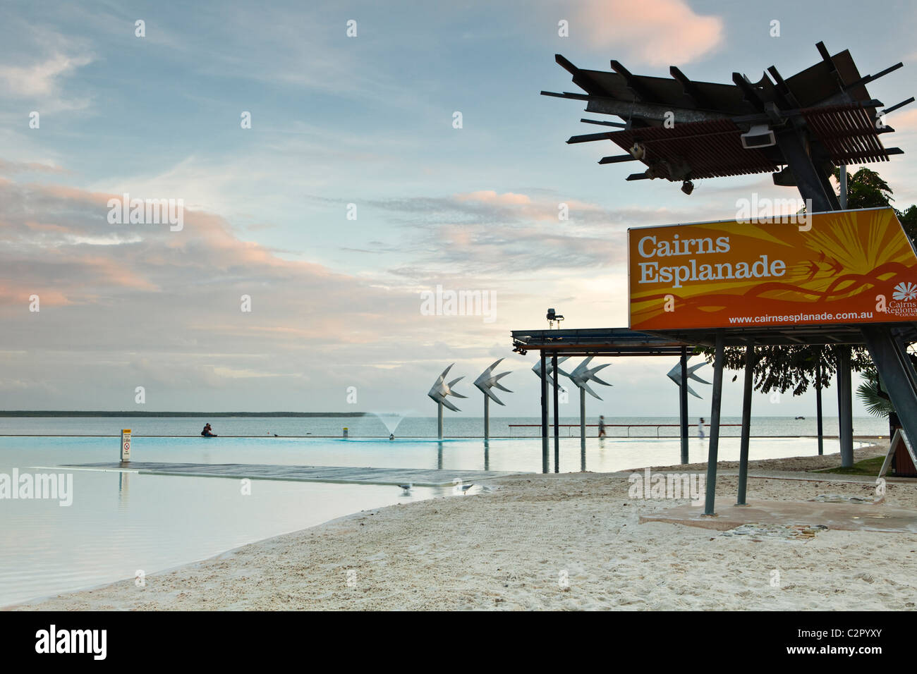 La laguna di Esplanade al crepuscolo. Cairns, Queensland, Australia Foto Stock