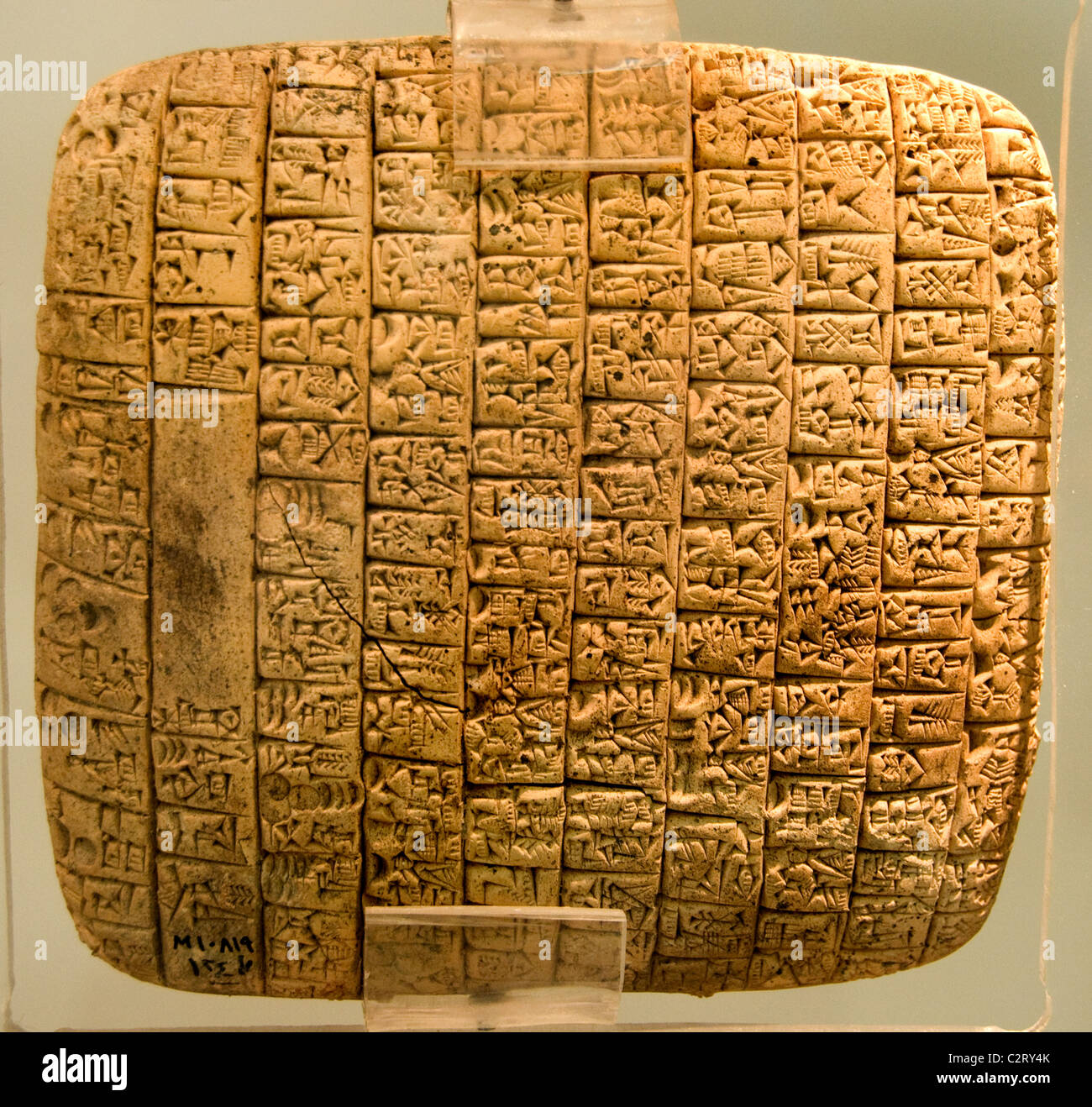 Uno dei 15.000 compresse tablet Archivio Reale 2400 BC pubblico corte di Palazzo G Ebla Siria Siria ( Paolo Matthiae } Foto Stock