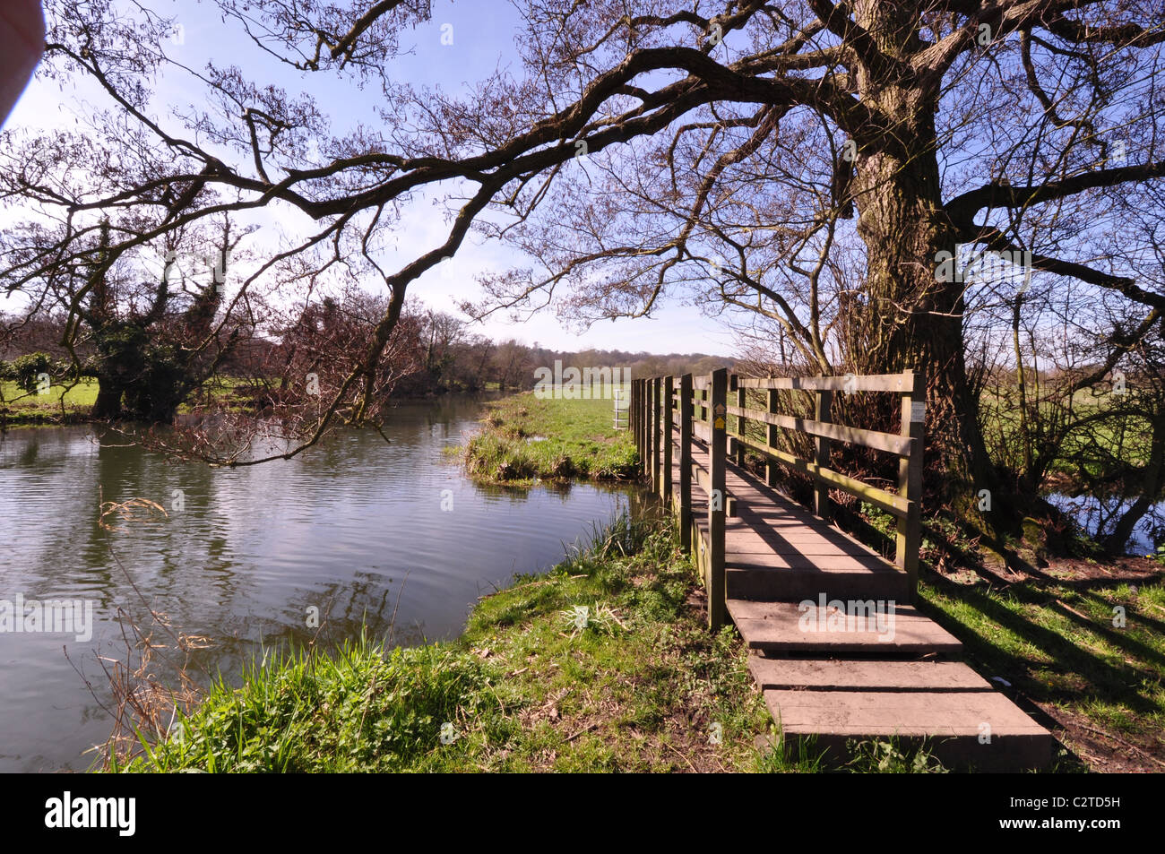 Fiume Stour sotto Stratford St Mary, Suffolk. Foto Stock