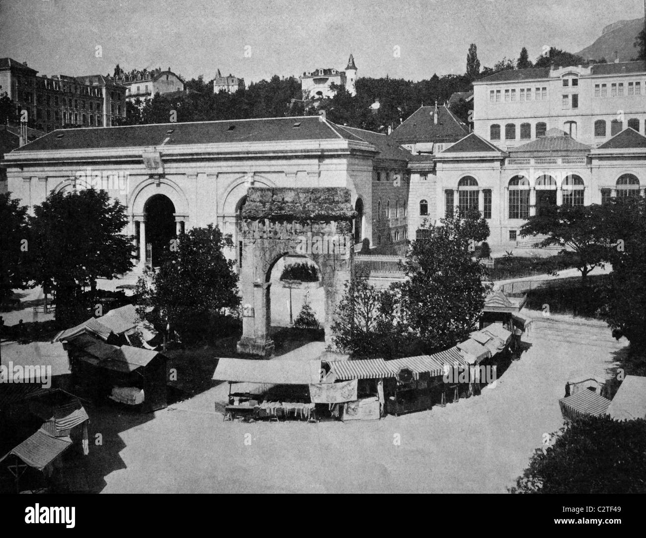 Una delle prime stampe di Autotype, Place des Bains square, Aix-Les-Bains, fotografia storica, 1884, Francia, Europa Foto Stock