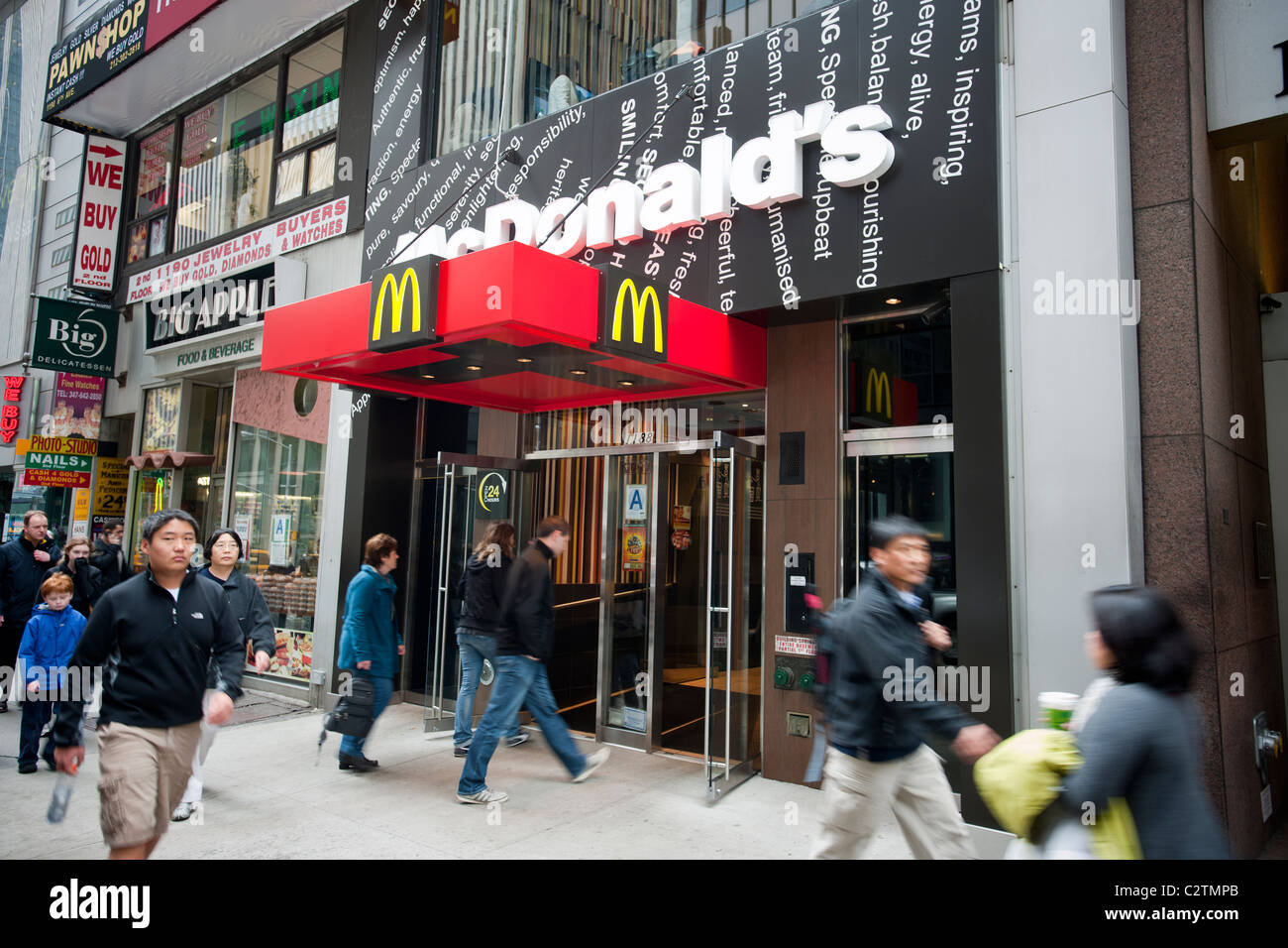 Un ristorante McDonald's a New York Foto Stock
