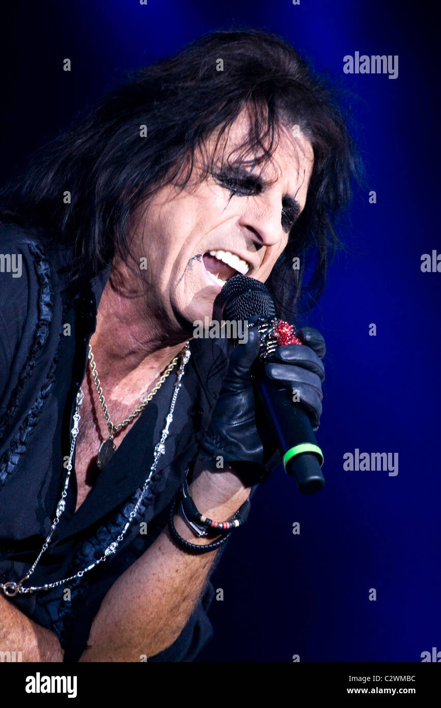 Alice Cooper performing live presso l'ExCel Arena di Londra - Inghilterra - 24.07.08 Foto Stock