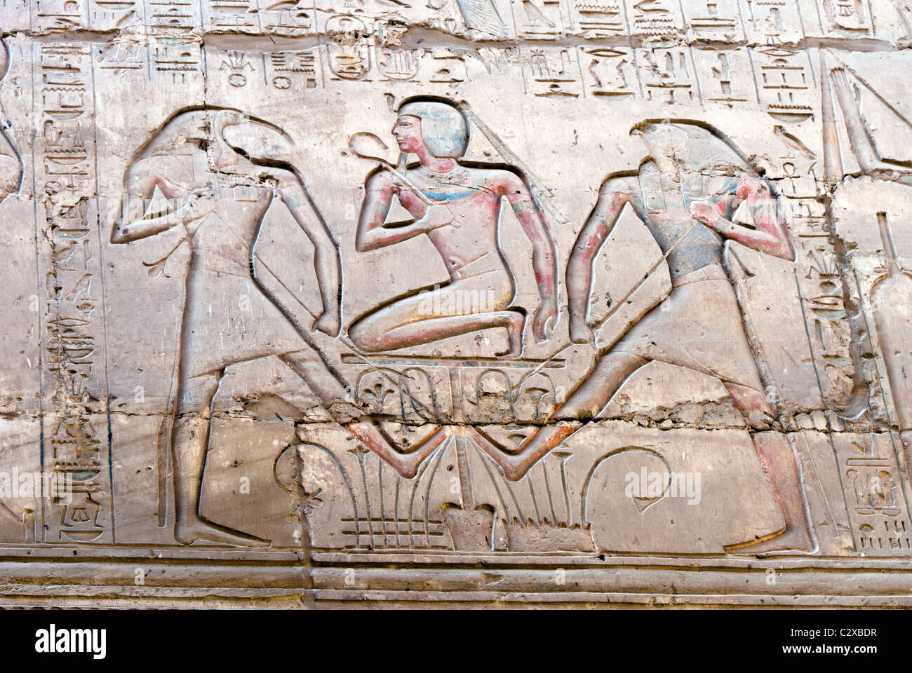 Simboli geroglifico - Tempio di Karnak complesso - Luxor, l'Alto Egitto Foto Stock