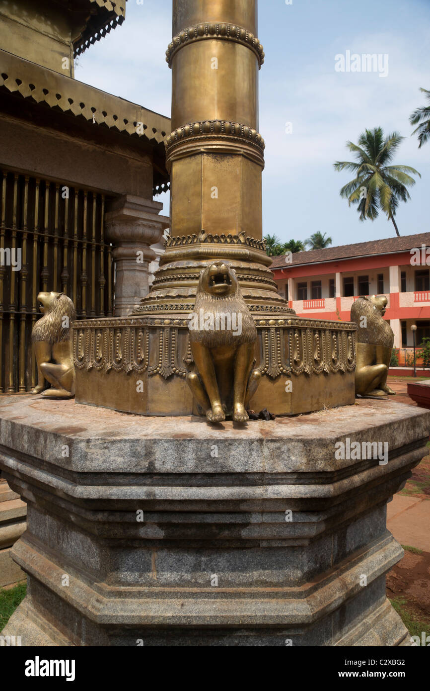 Mahalsa tempio in Ponda è dedicato alla dea della ricchezza e prosperità. Foto Stock