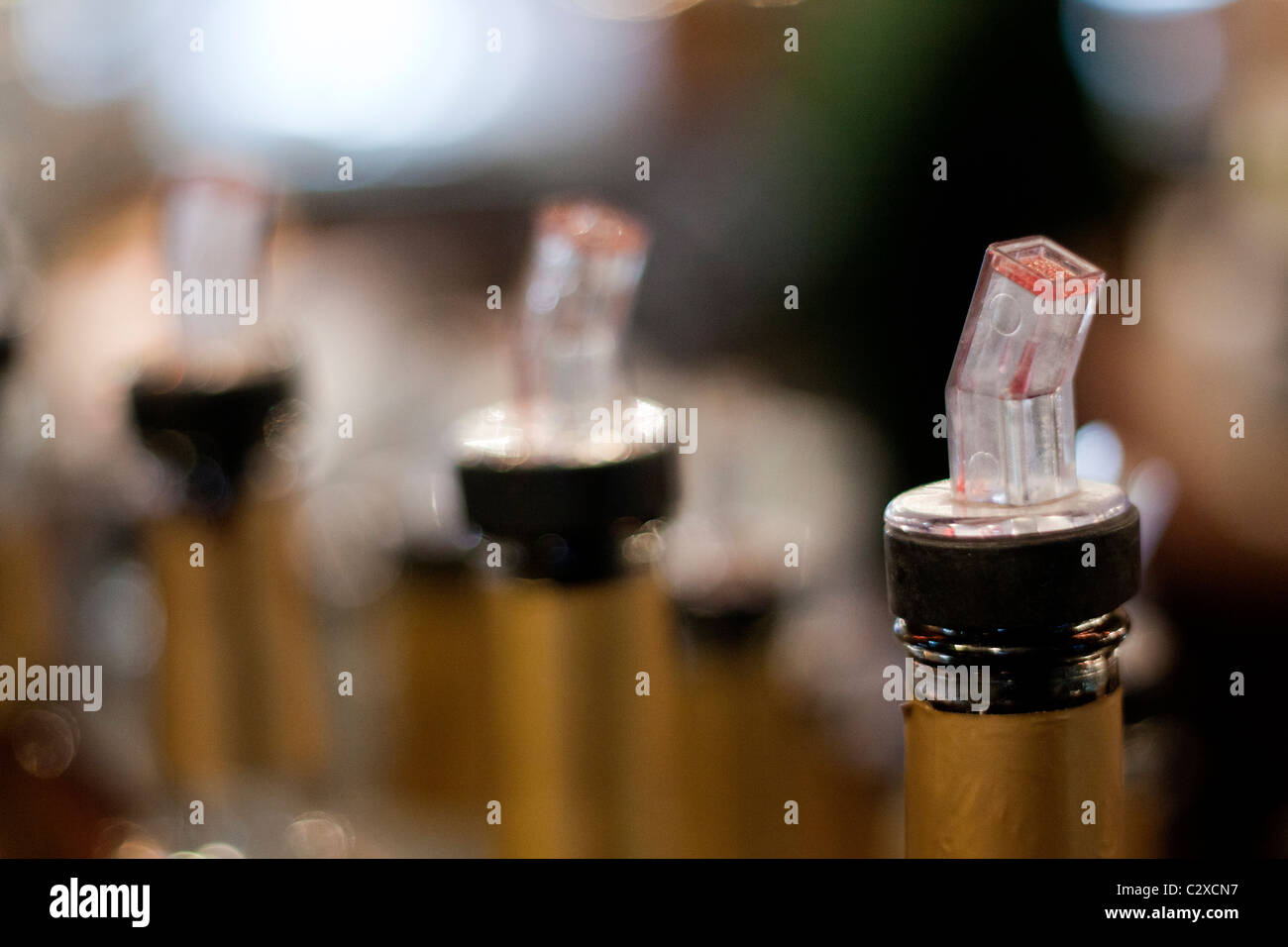 Bottiglia topper per sciroppo di aromi in un coffee shop a Kearney, Nebraska, 12/23/2010. Foto Stock