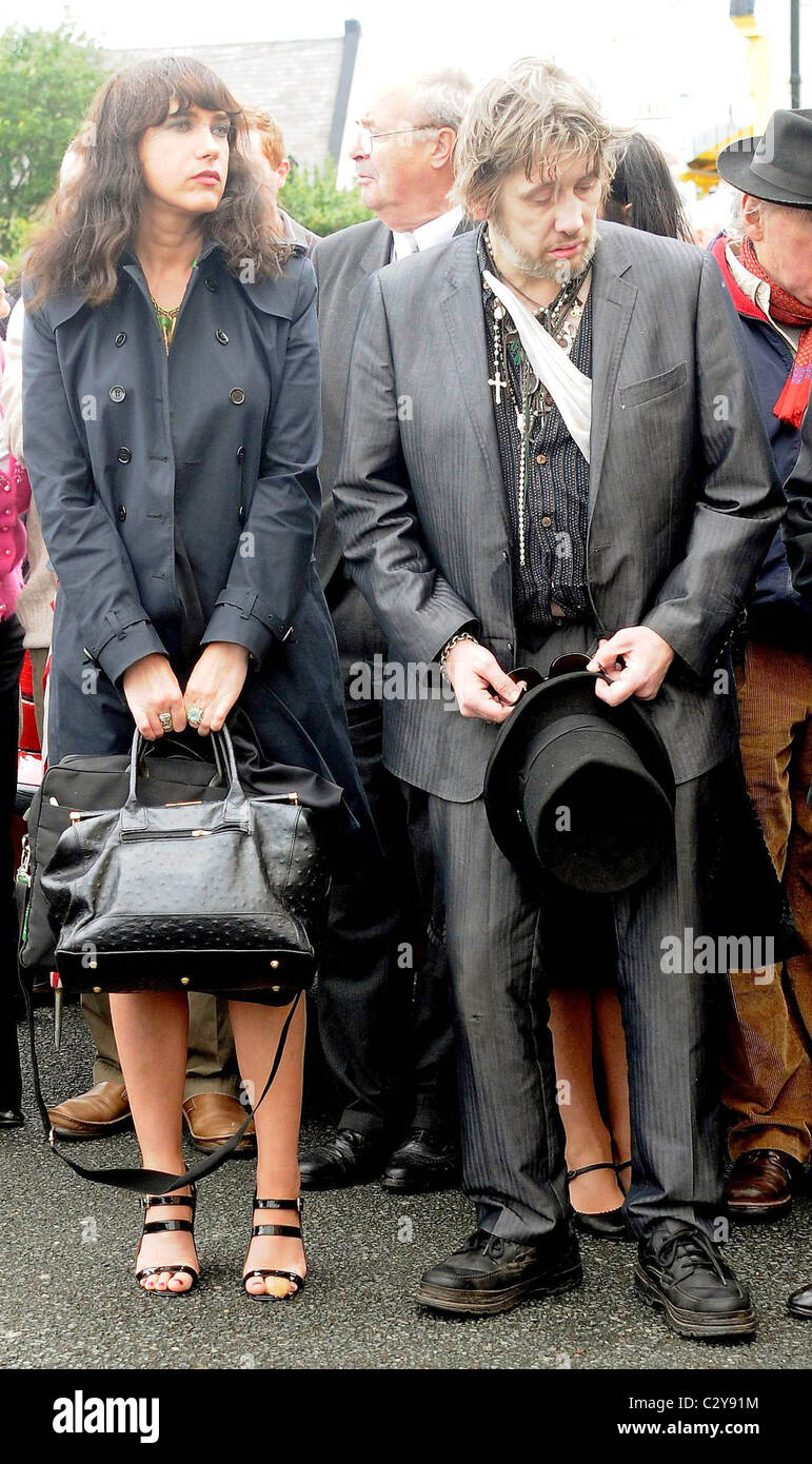 Victoria Mary Clarke e Shane MacGowan funebre per "Dublinesi' leggenda Ronnie ha attirato presso la chiesa del Santo Rosario Foto Stock