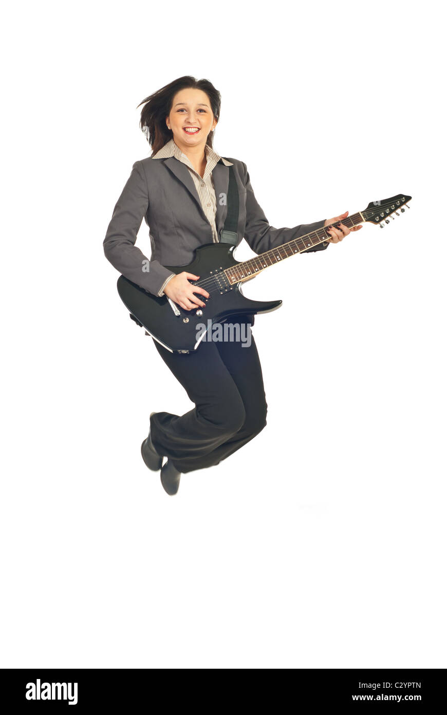 Donna Executive jumping con la chitarra isolato su sfondo bianco Foto Stock