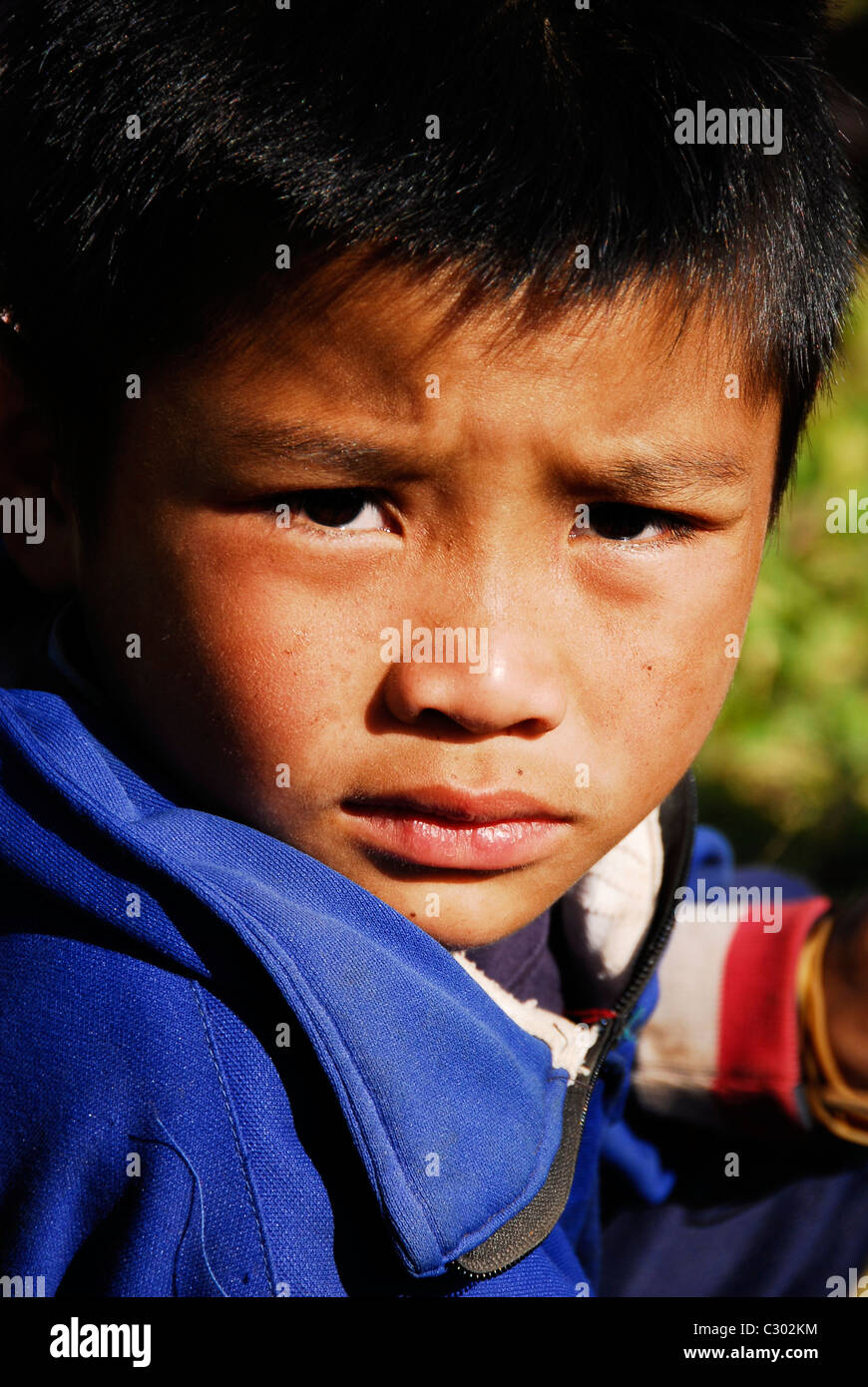 Karen boy ,umpium Refugee Camp ( thai confine birmano ) , nei pressi di Mae Sot , a nord della Thailandia Foto Stock