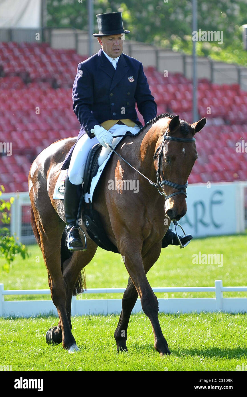 Bruce Davidson Jr. (USA) equitazione CASTELLO BALLYNOE RM. Mitsubishi Badminton Horse Trials Foto Stock