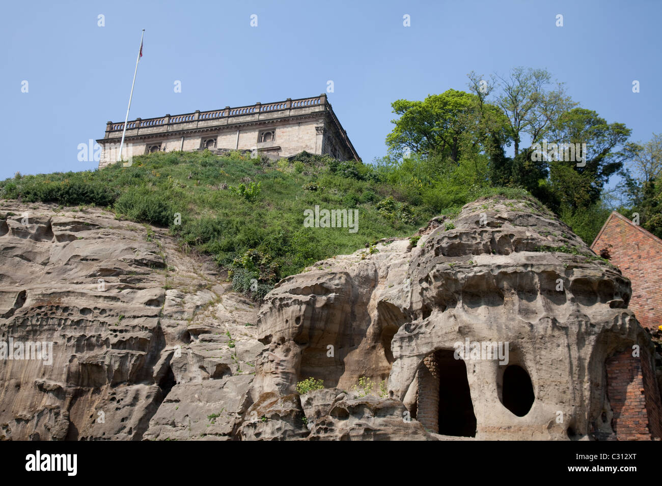 Nottingham Castle con le grotte sotto. Foro Mortimers tini di filtrazione Yard museum, England Regno Unito Foto Stock