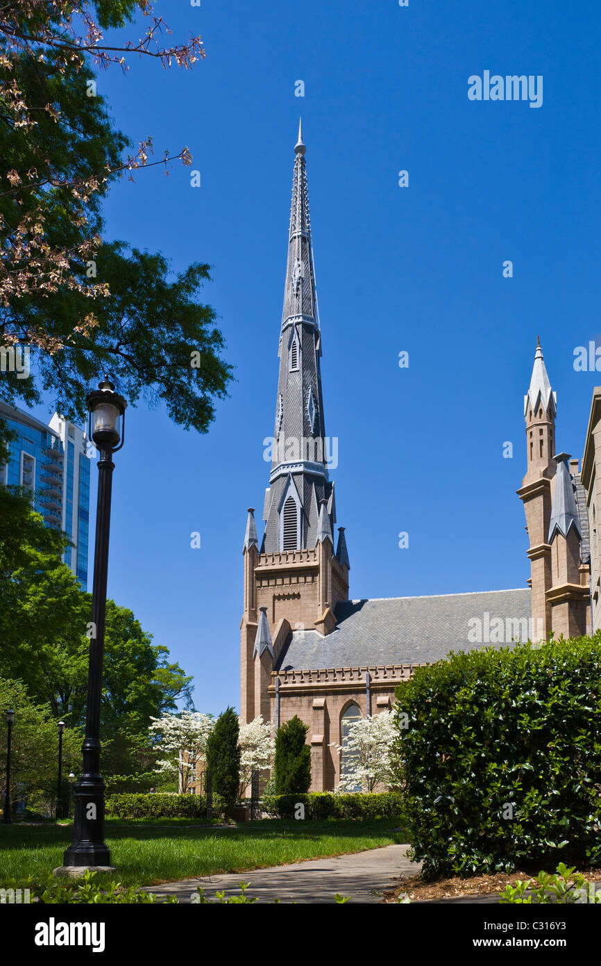 La prima chiesa presbiteriana nel centro cittadino di Charlotte nella Carolina del Nord Foto Stock