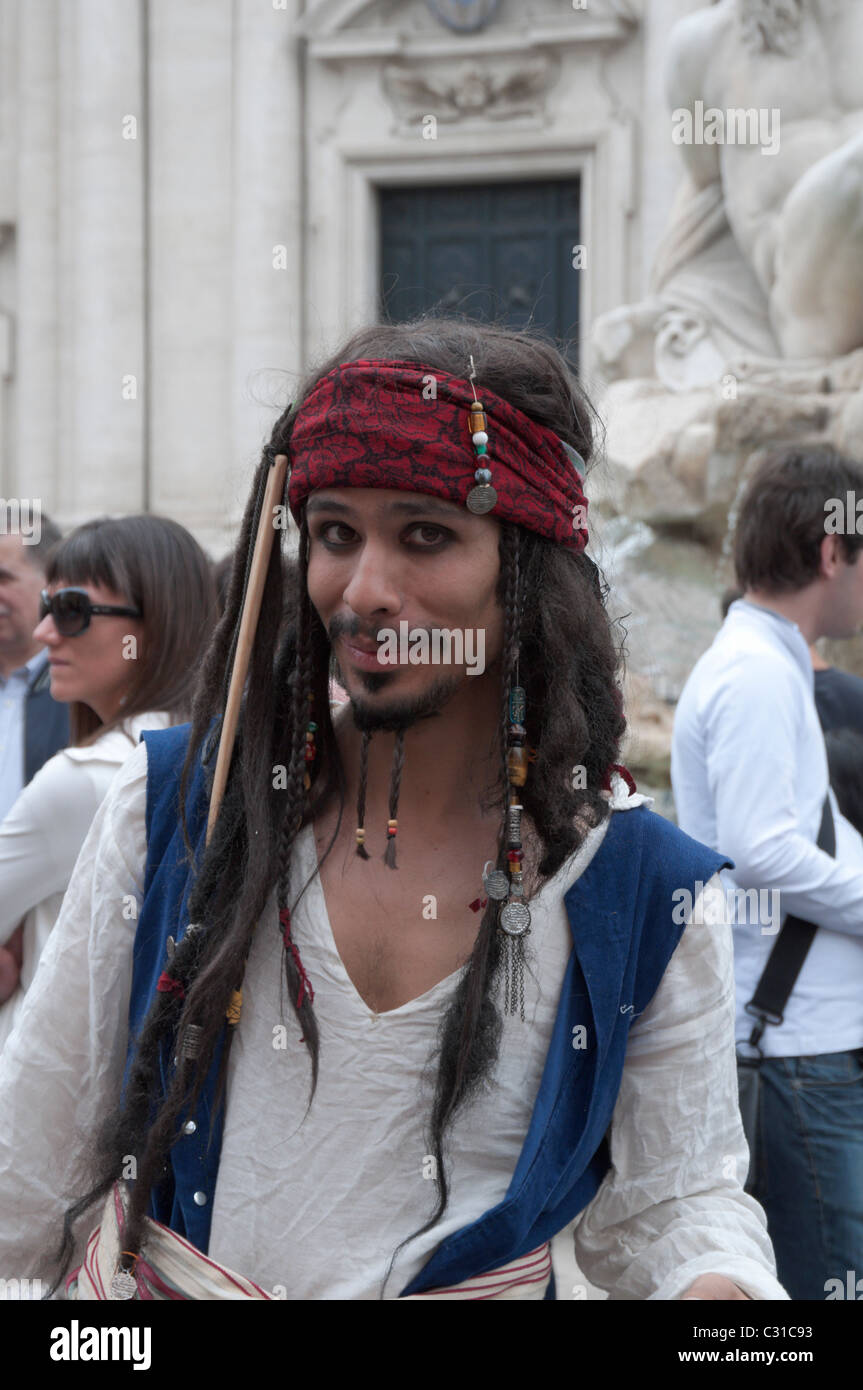 Jack Sparrow si assomigliano in piazza Navona, Roma, Italia. Foto Stock