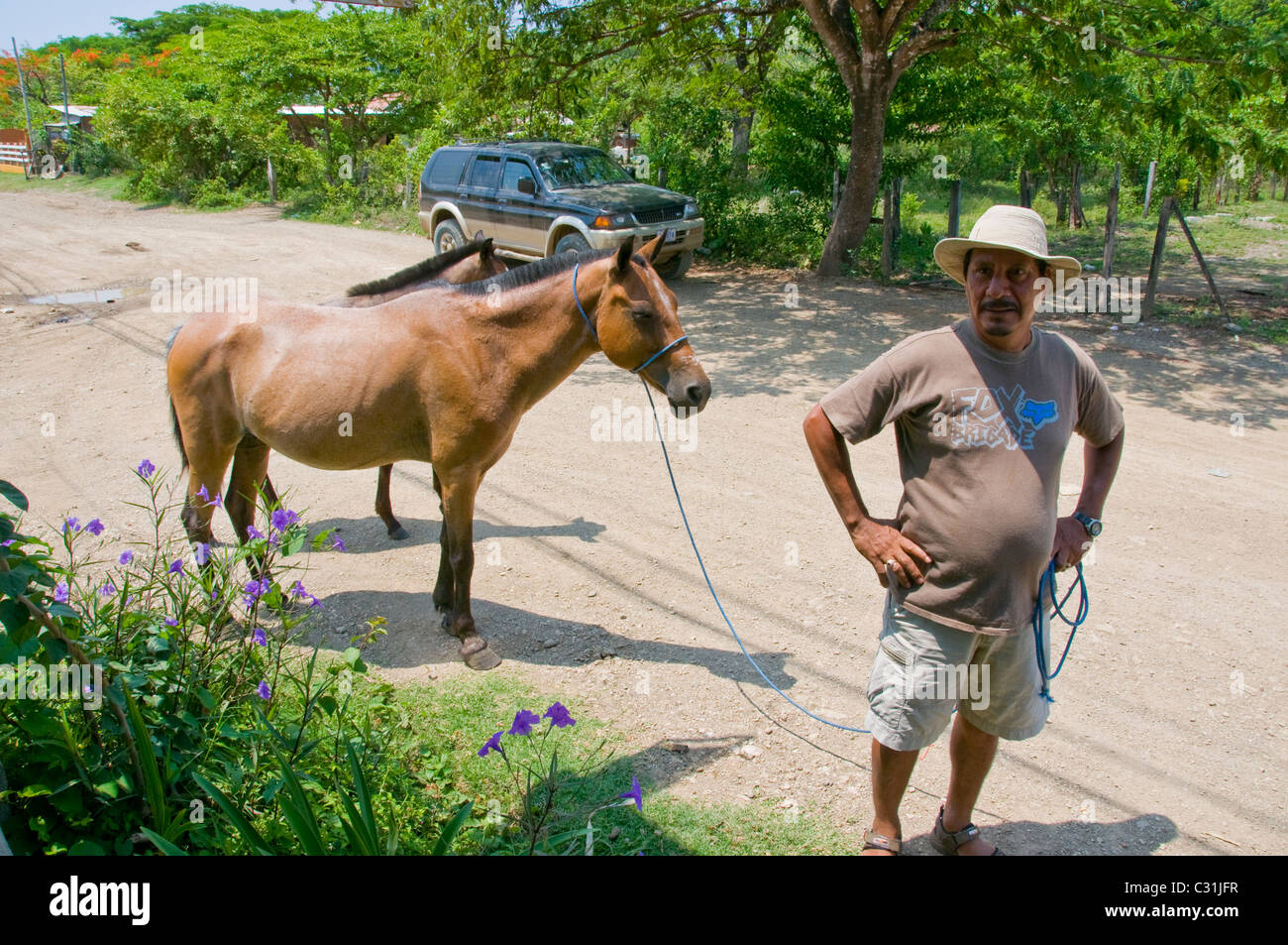 Costa Rican uomo con cavallo Samara Costa Rica Foto Stock