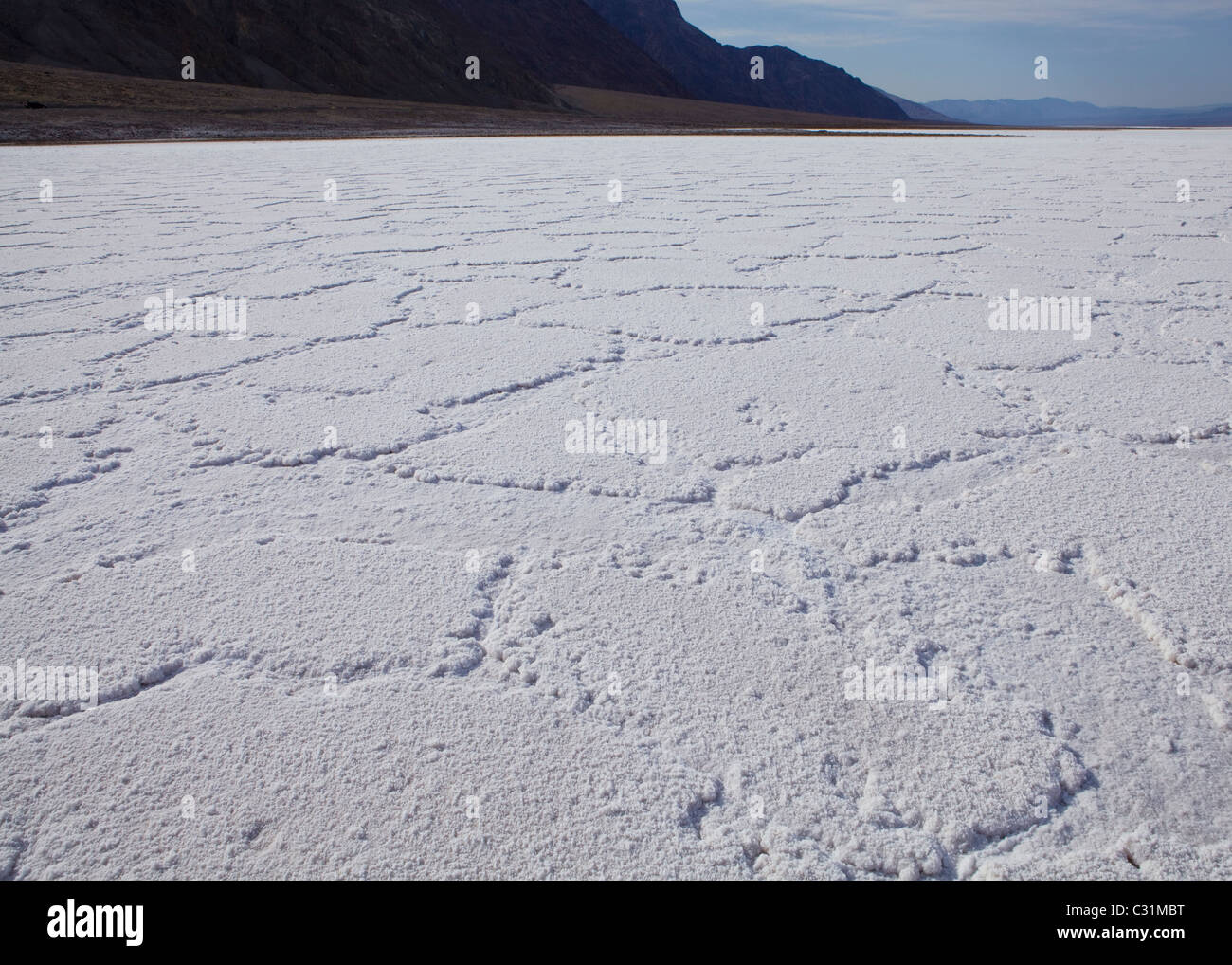 Badwater sale asciutto alveo del lago (saline) - Death Valley, California USA Foto Stock