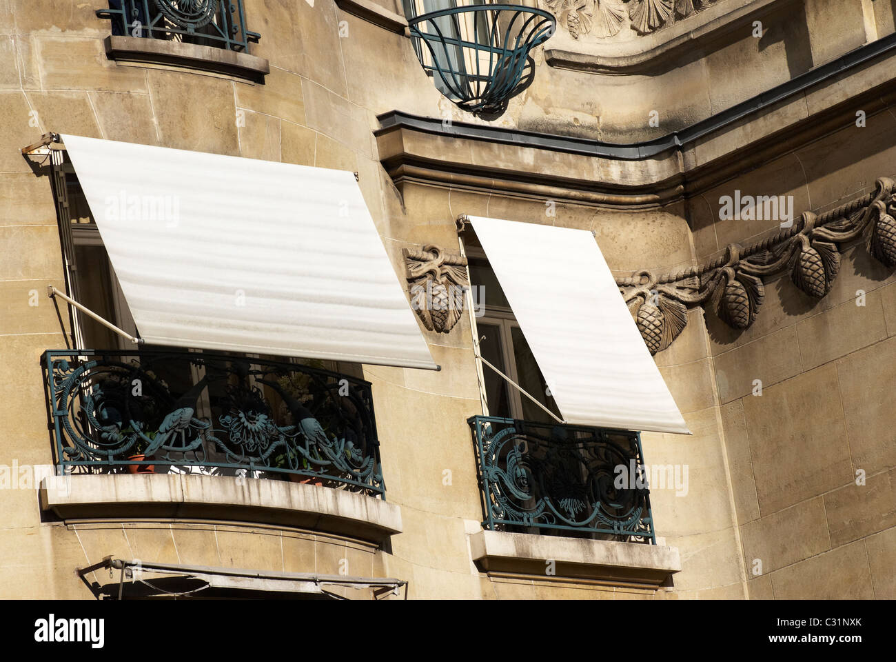 Dei balconi in ferro Parigi Foto Stock