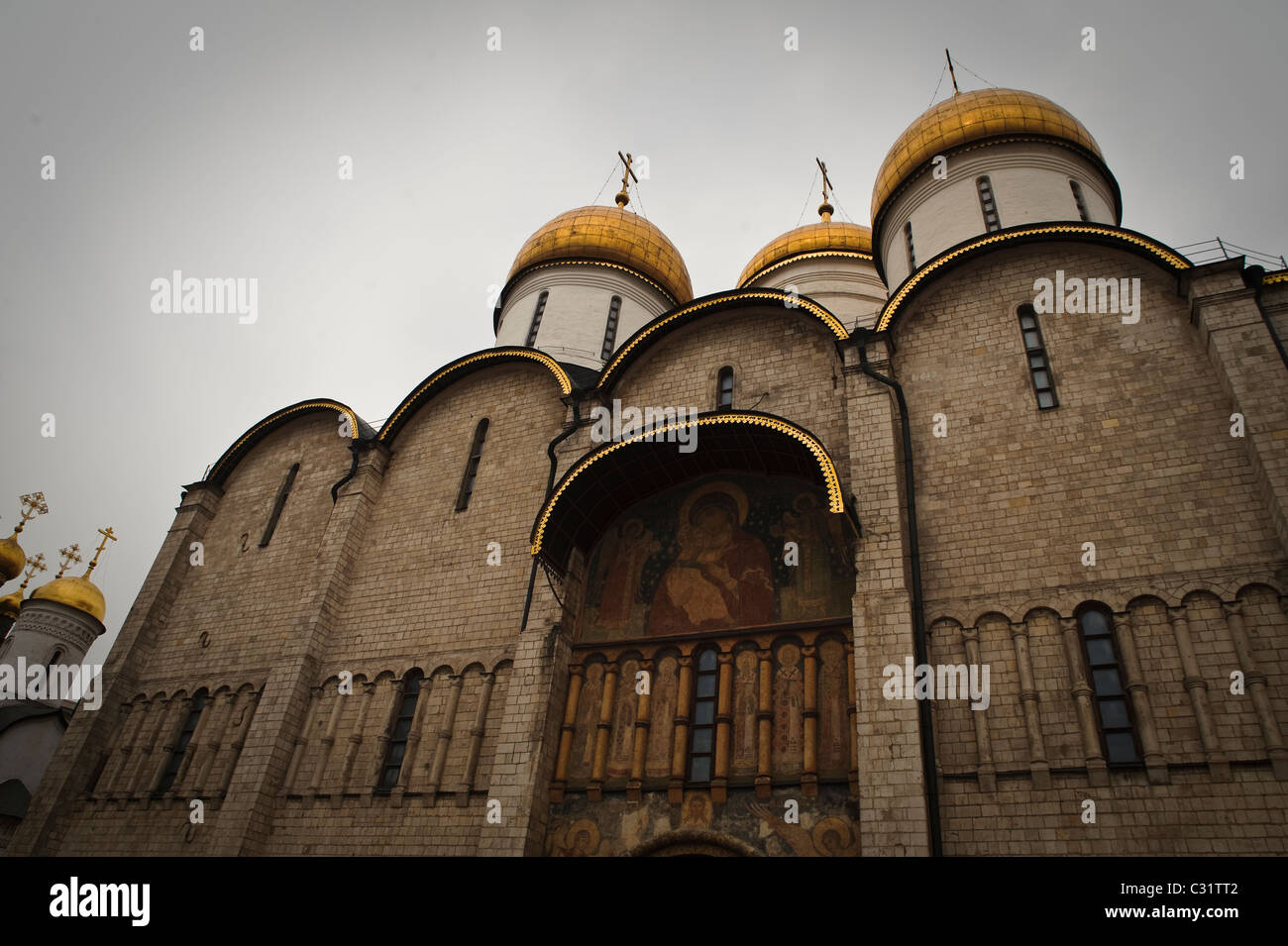 Vista della cattedrale dell Assunzione a il Cremlino di Mosca, Russia Foto Stock