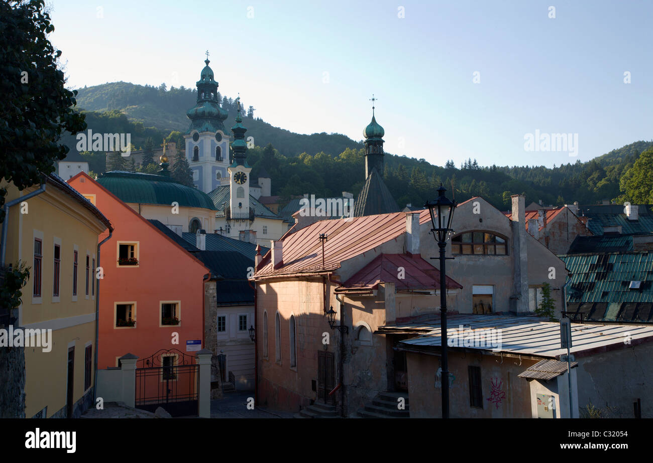 Banska Stiavnica nella luce della sera - monumento UNESCO Foto Stock