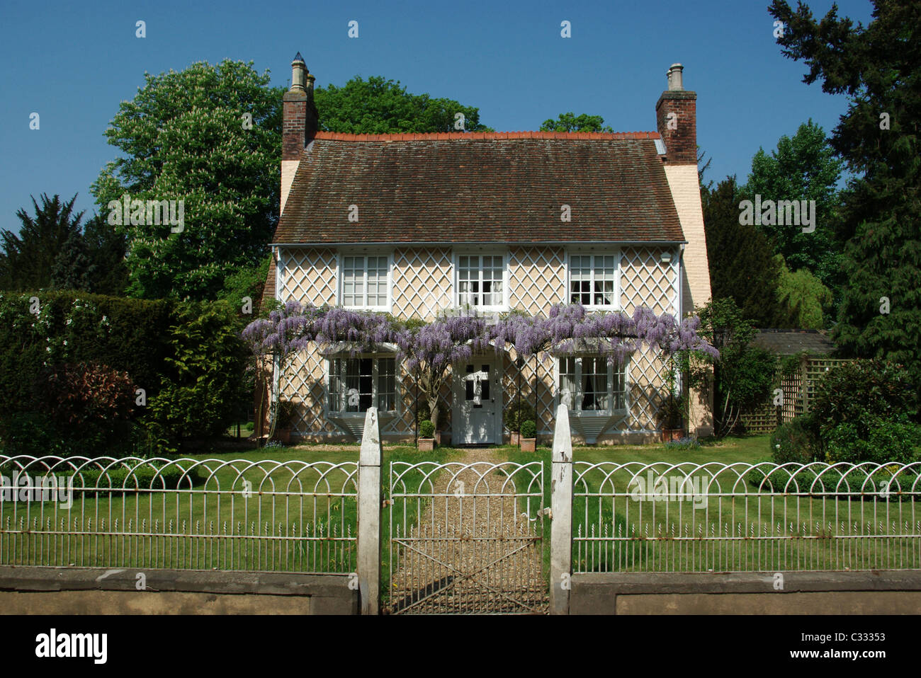 Una pittoresca casa del villaggio di Old Warden, Bedfordshire, Regno Unito Foto Stock