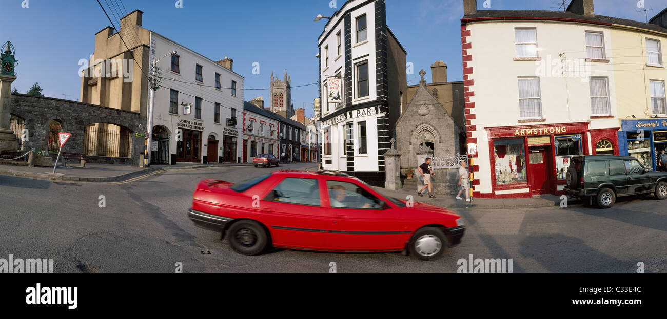 Carrick-On-Shannon,Co Leitrim,l'Irlanda;Street scene di Carrick-On-Shannon Foto Stock