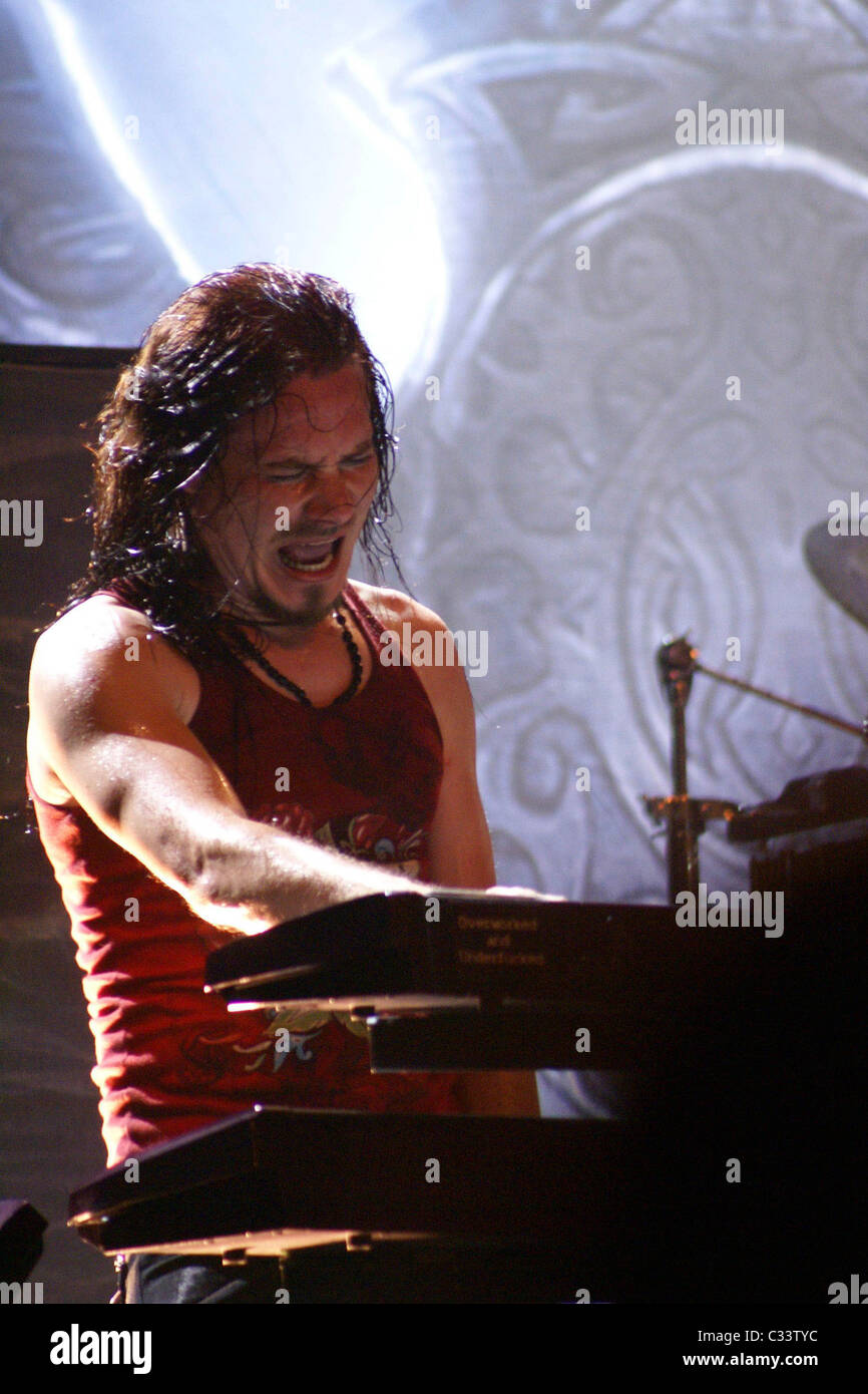 Tuomas Holopainen Nightwish esegue al Obras Stadium. Buenos Aires, Argentina - 23.11.08 Foto Stock