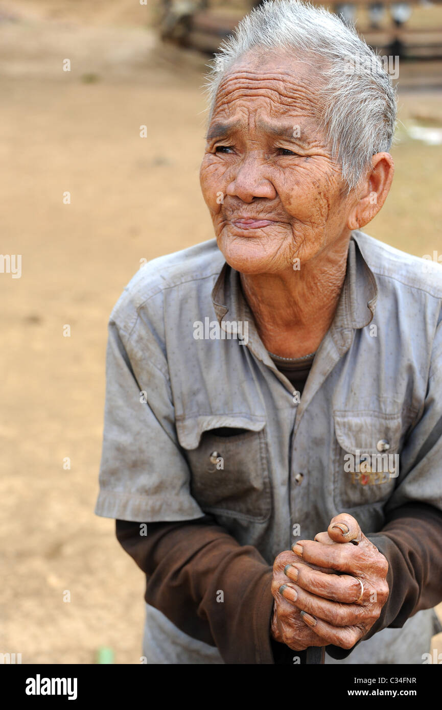 Anziana signora cambogiano Foto Stock