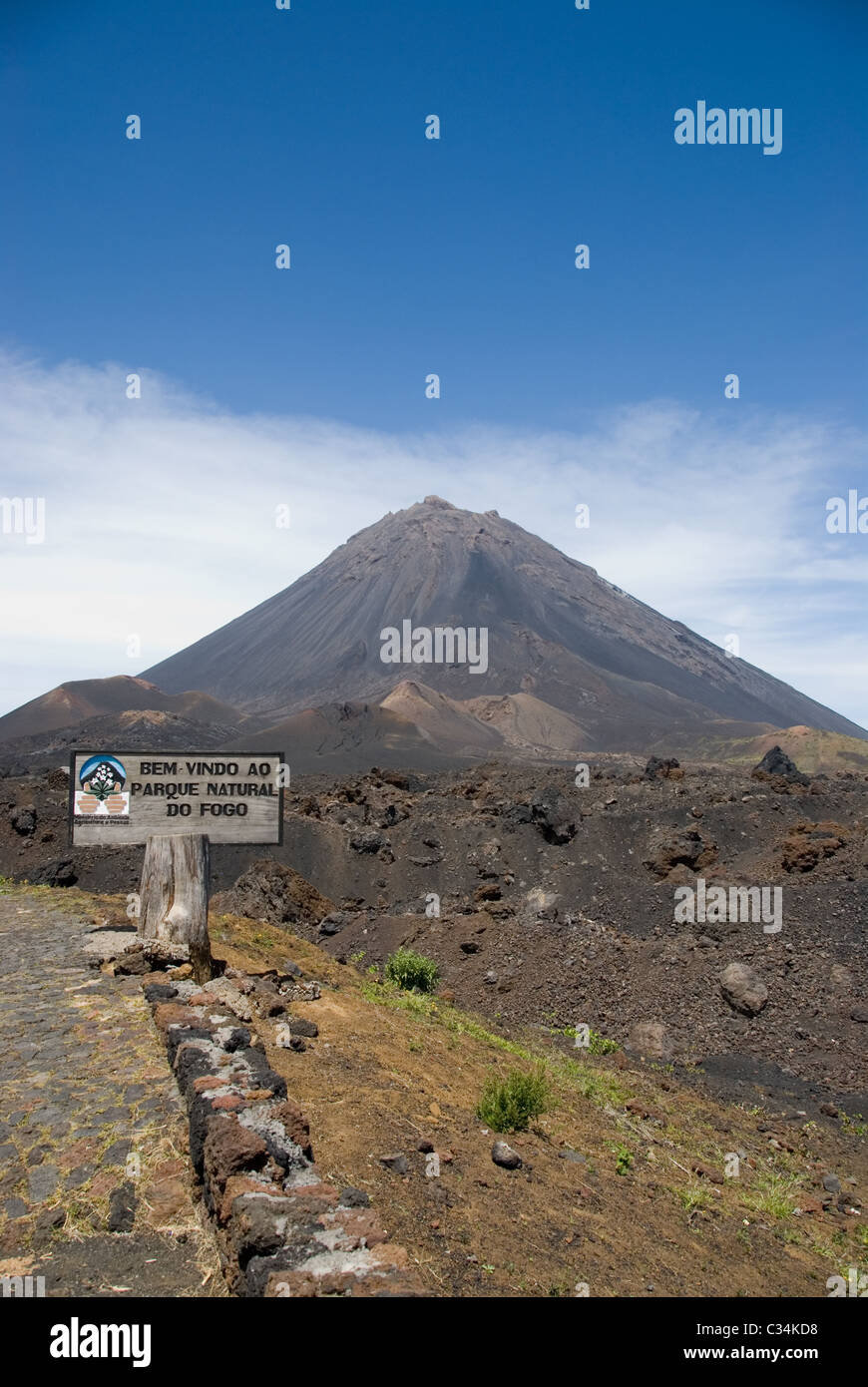 Vulcano pico do fogo immagini e fotografie stock ad alta risoluzione ...