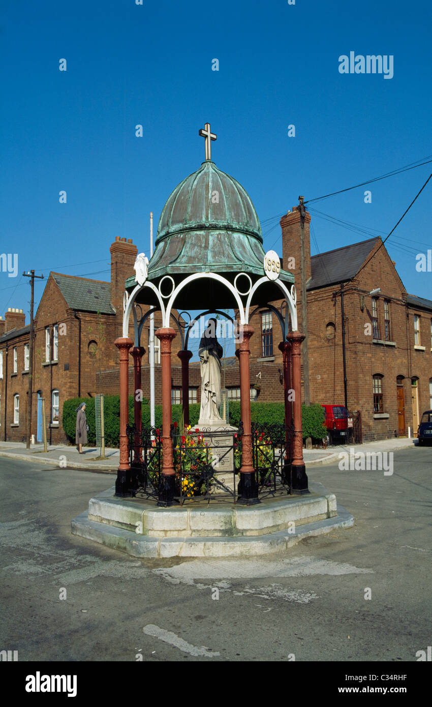 Dublino,Co Dublin,l'Irlanda;visualizzazione di un religioso Memorial Off Meath Street Foto Stock