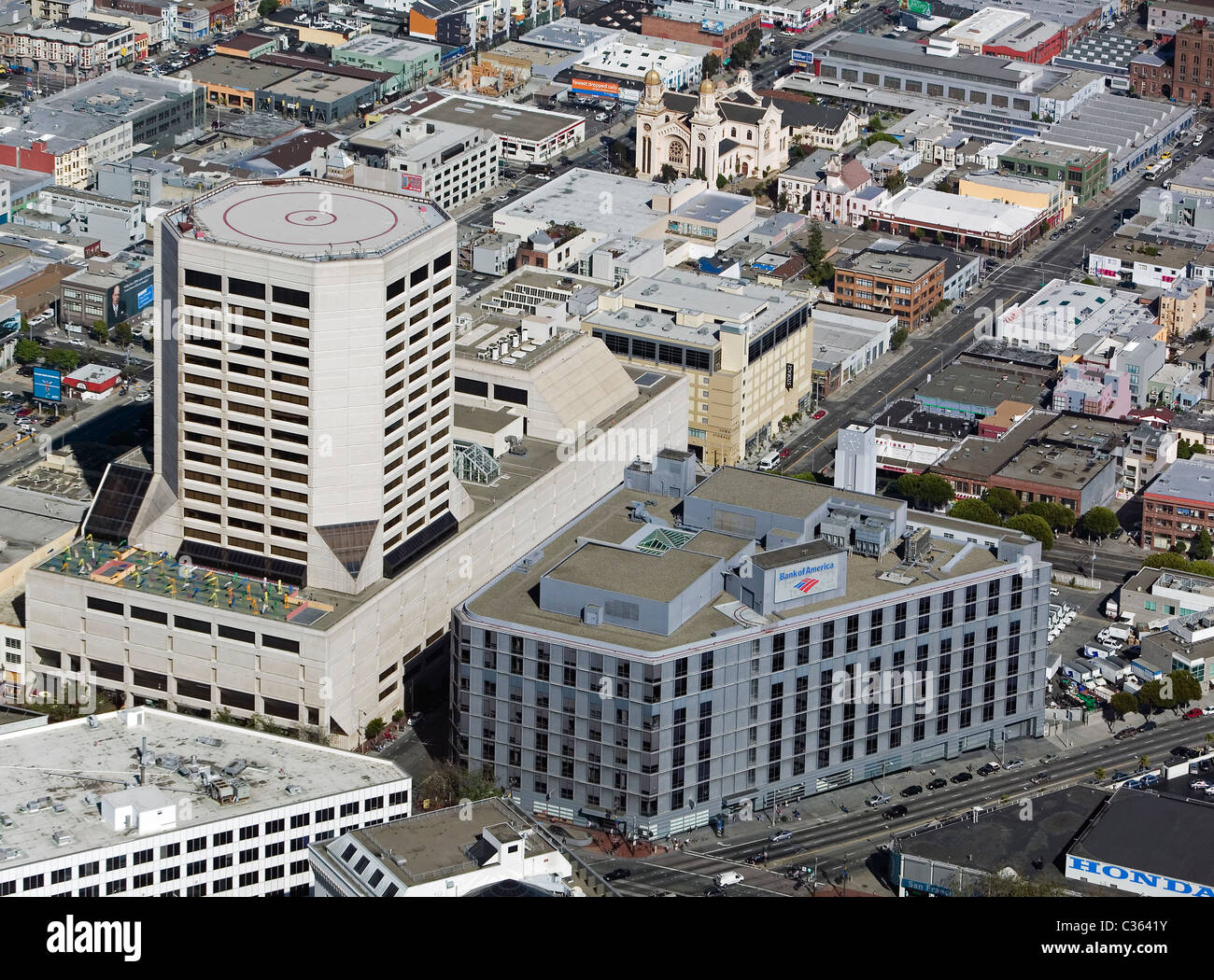 Vista aerea al di sopra di Bank of America Computer Center BA Centro Dati 1455 Market Street di San Francisco in California Foto Stock