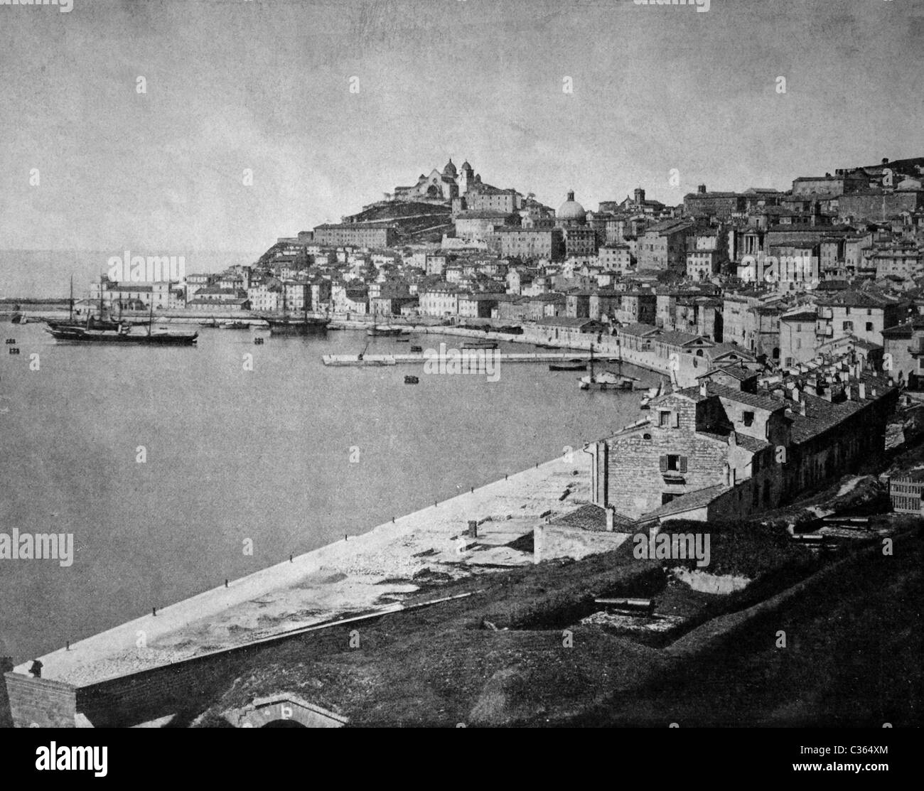 Uno dei primi autotypes di Ancona, Italia, fotografia storica, 1884 Foto Stock