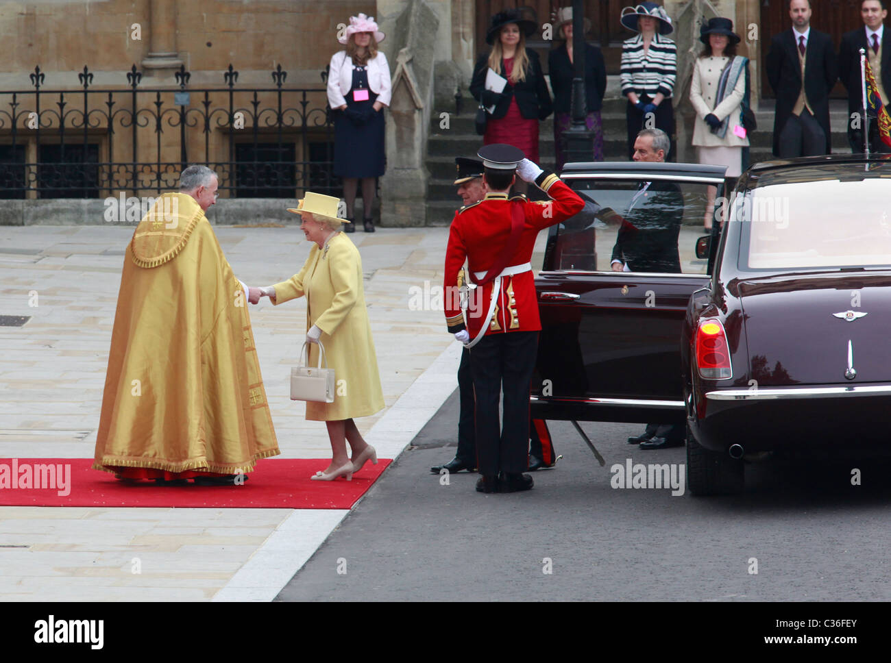 La Regina Elisabetta II e il Principe Filippo Royal Wedding Westminster Abbey Abbazia di Westminster Londra Inghilterra 29 aprile 2011 Foto Stock