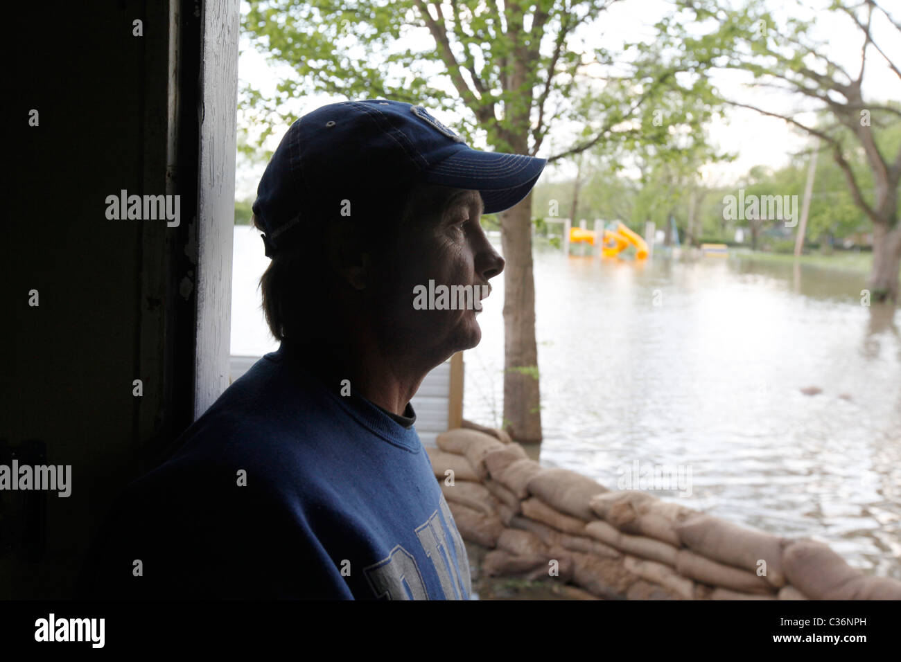 Bill Sandquist racconta la grande alluvione del 1993 nella stella rossa distretto di Cape Girardeau, MO, giovedì, 28 aprile 2011. Foto Stock