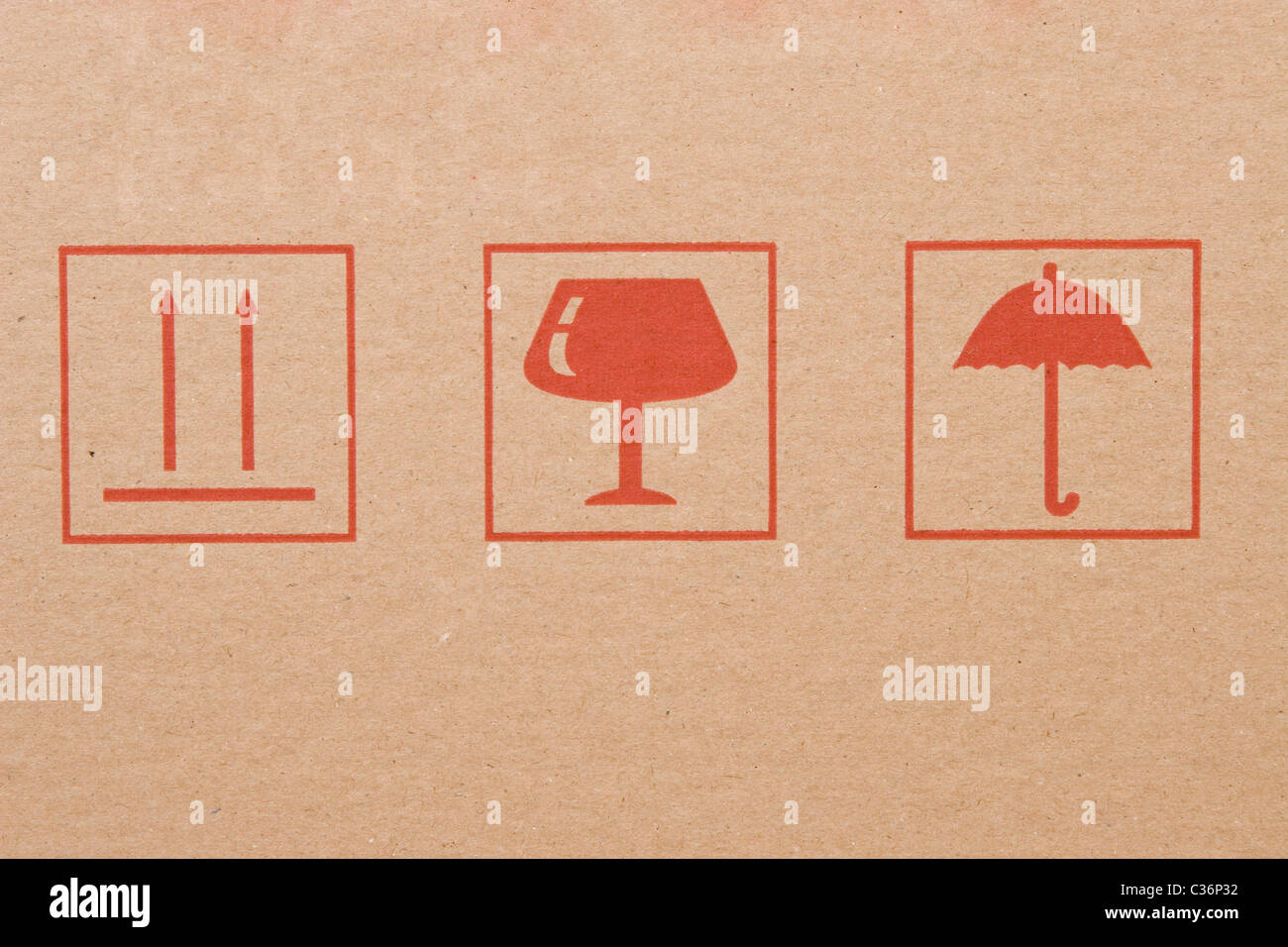 Simboli diversi dalla scatola di cartone, etichette di informazioni Foto Stock