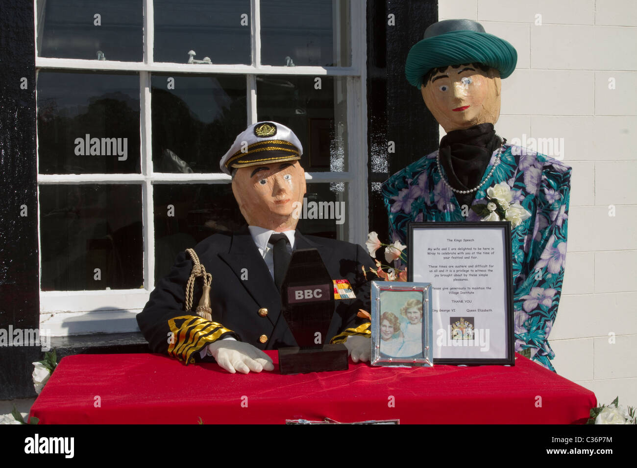 Effigie George VI, re britannico dal 1936 al 1952 Royalty al Wray Scarecrow Festival, Regno Unito Foto Stock