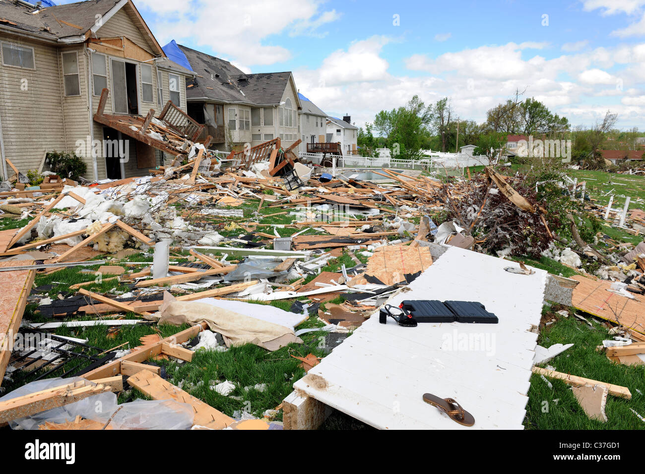 SAINT LOUIS, Missouri - aprile 26: case distrutte dopo il tornado ha colpito la Saint Louis area Venerdì 22 Aprile, 2011 Foto Stock