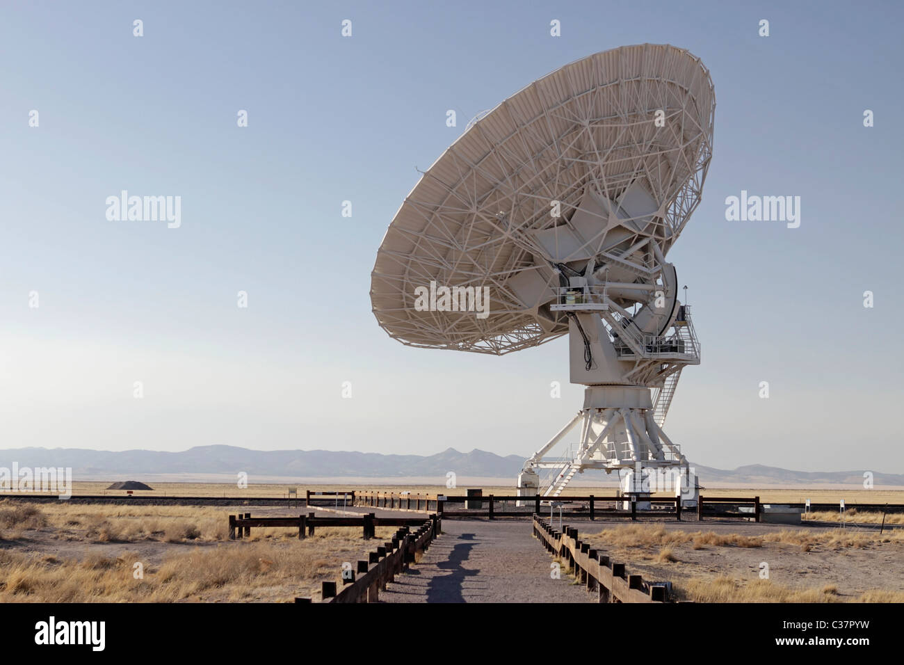 Molto grande schiera (VLA) radio astronomia osservatorio situato nei pressi di Socorro, Nuovo Messico, Stati Uniti d'America. Foto Stock