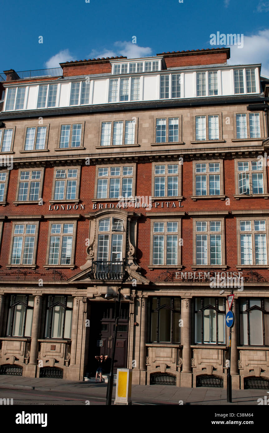 London Bridge Hospital, emblema di casa, Tooley Street, Londra, Regno Unito Foto Stock