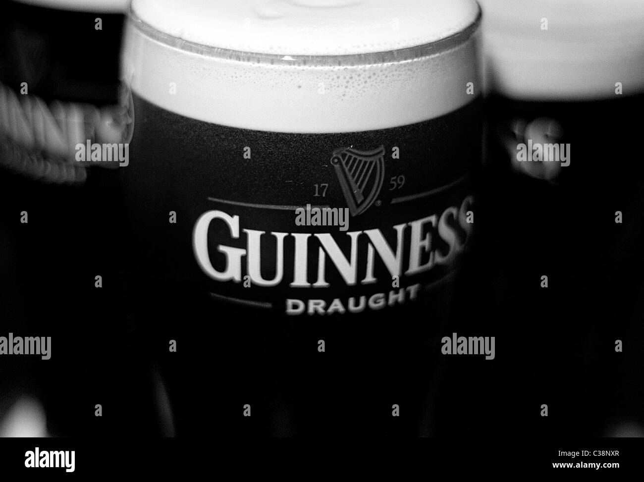 Immagine illustrativa di pinte di Guiness Foto Stock