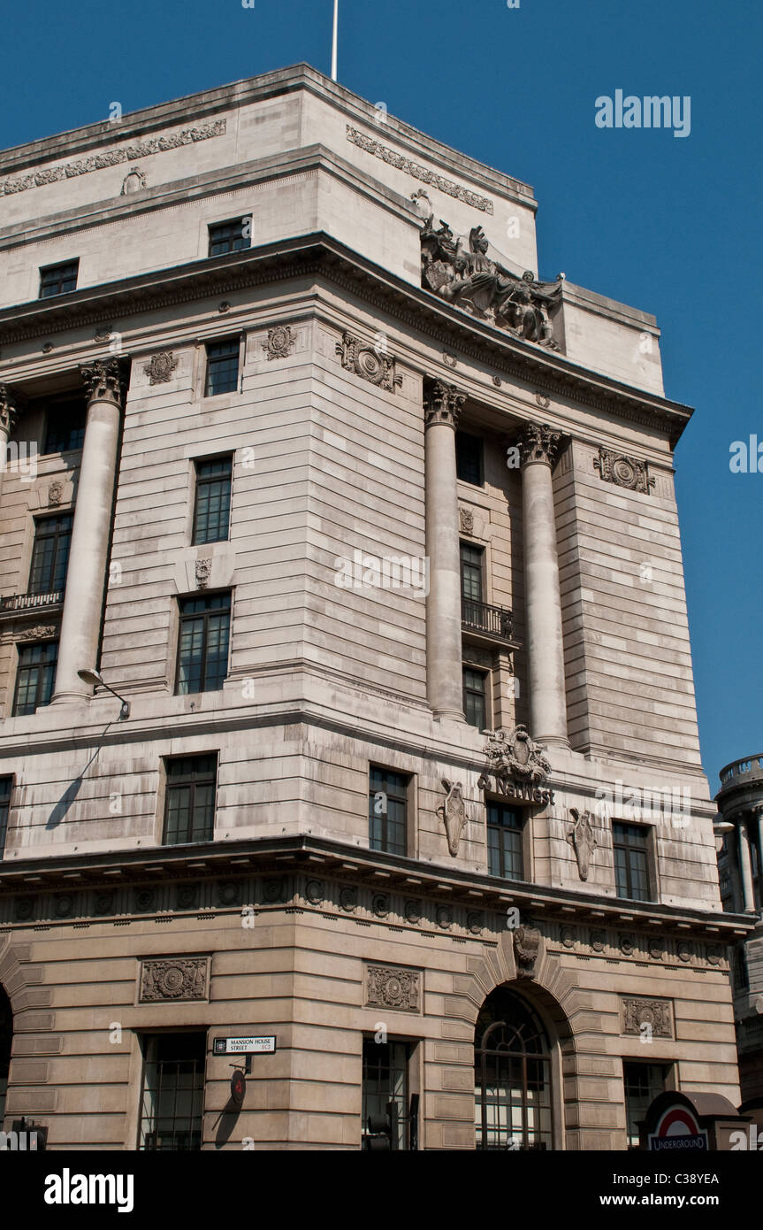 NatWest Bank building presso la banca, città di Londra, Regno Unito Foto Stock