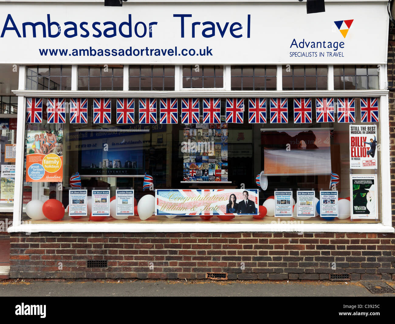 Gli agenti di viaggio decorato per il Royal Wedding Foto Stock