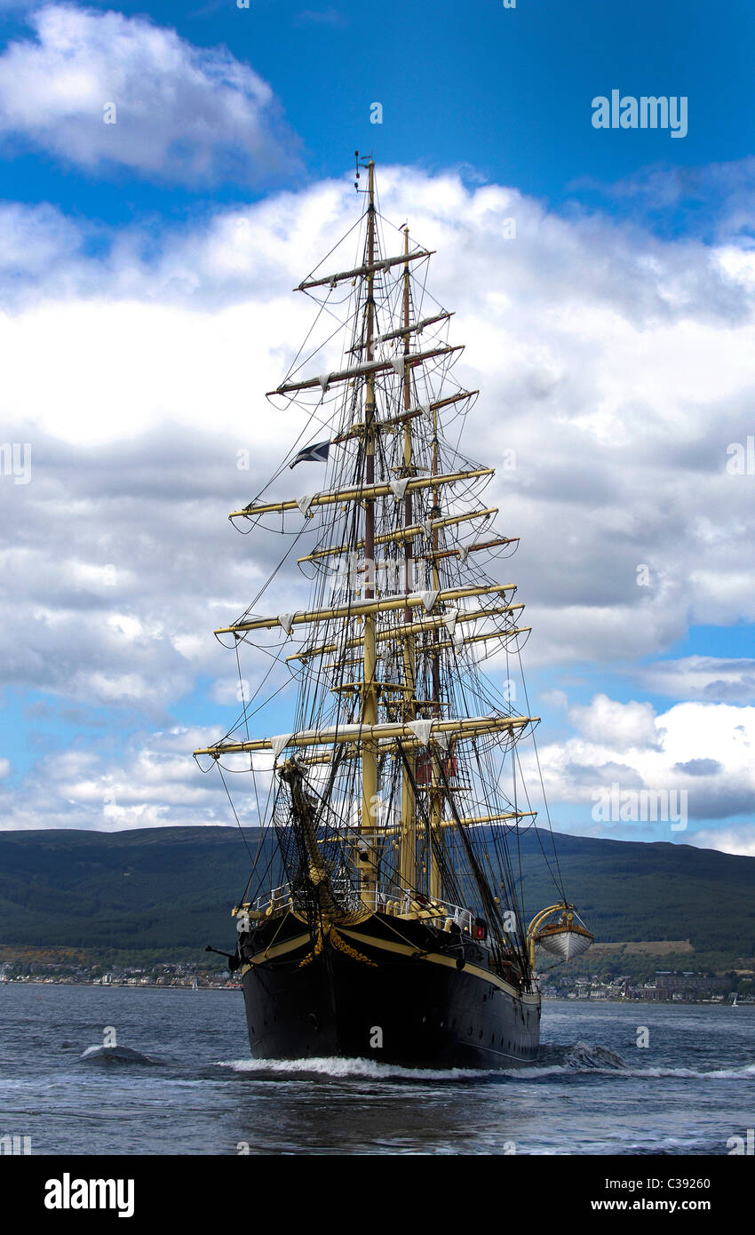 Il danese tall ship Georg stadio, costruito nel 1882, vele fino al fiume Clyde in Scozia. Foto Stock
