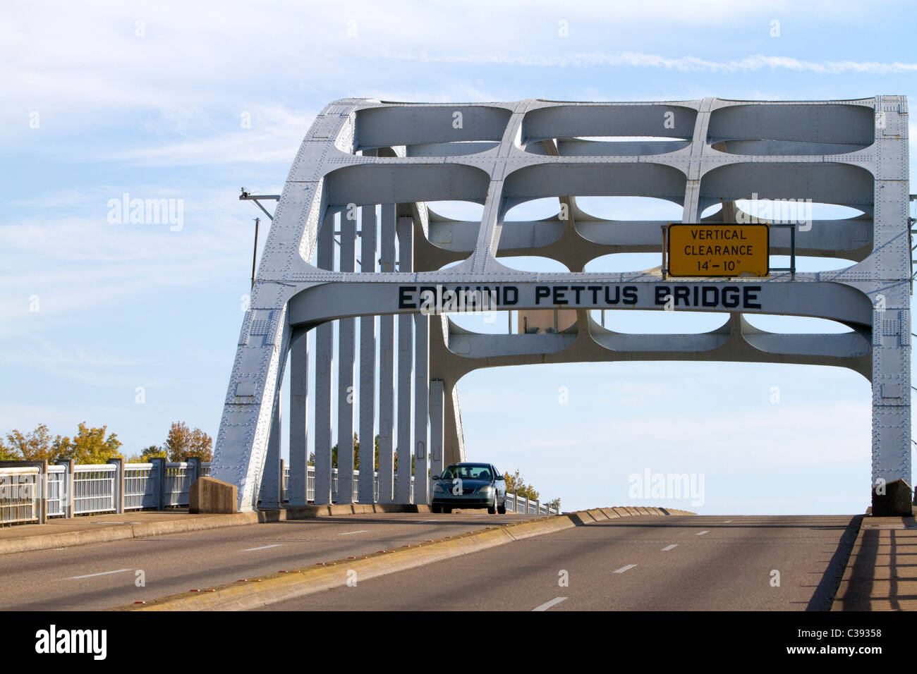 Edmund Pettus Bridge porta U.S. Autostrada 80 attraverso l'Alabama River in Selma, Alabama, Stati Uniti d'America. Foto Stock