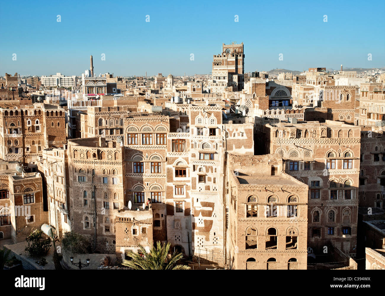 Sanaa città vecchia, Yemen - tradizionale architettura yemenita Foto Stock