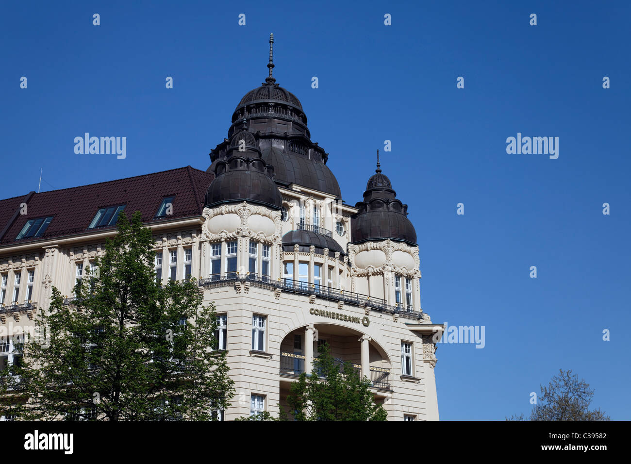 Berlino, commerciale e residenziale di casa a Kurfuerstendamm Leibnitzstr angolo. Ue/DE/DEU/ Germania/ Capitol Berlino. Foto Stock